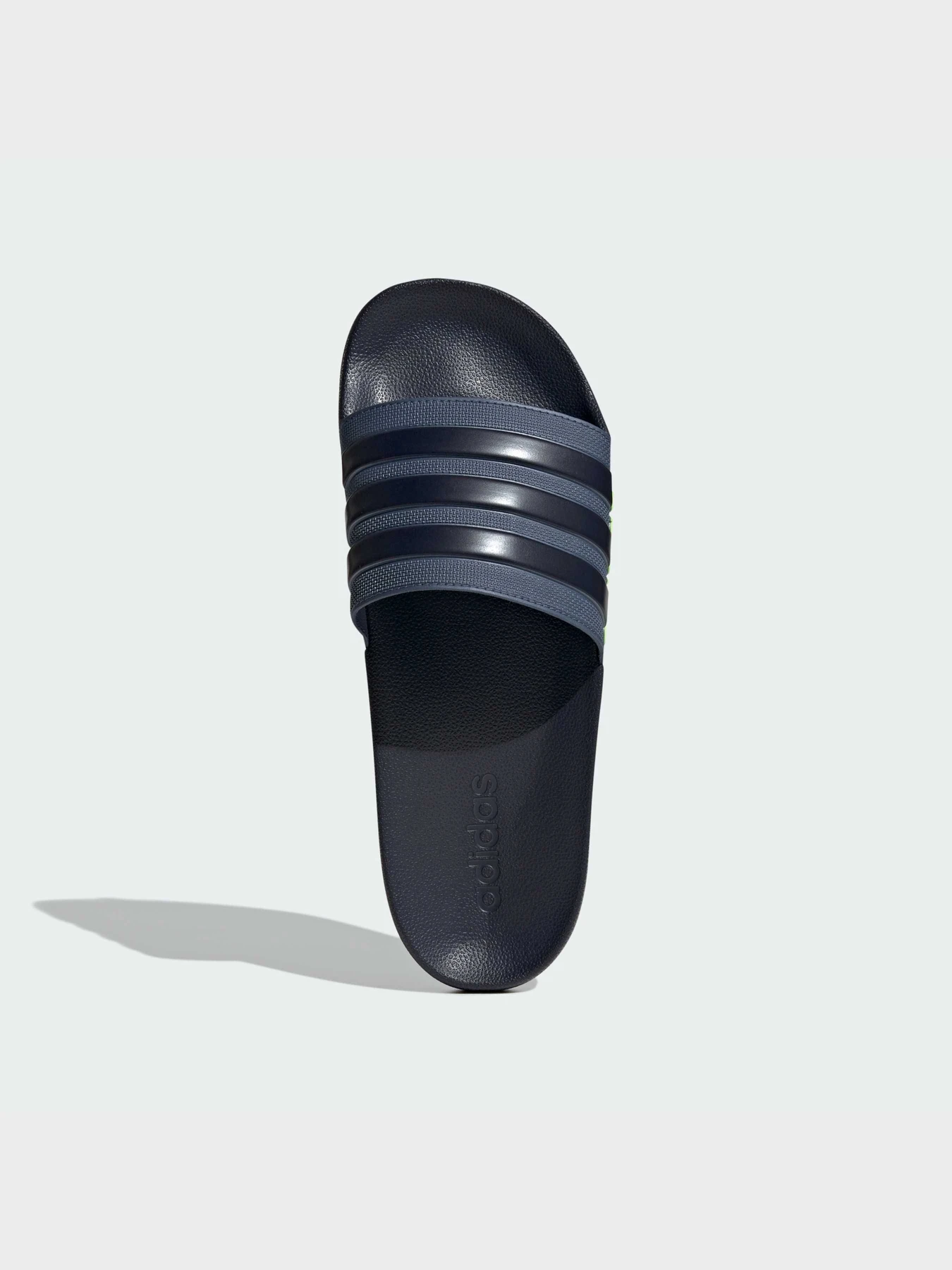 Шлёпанцы Adidas Adilette модель IE8963 Фото