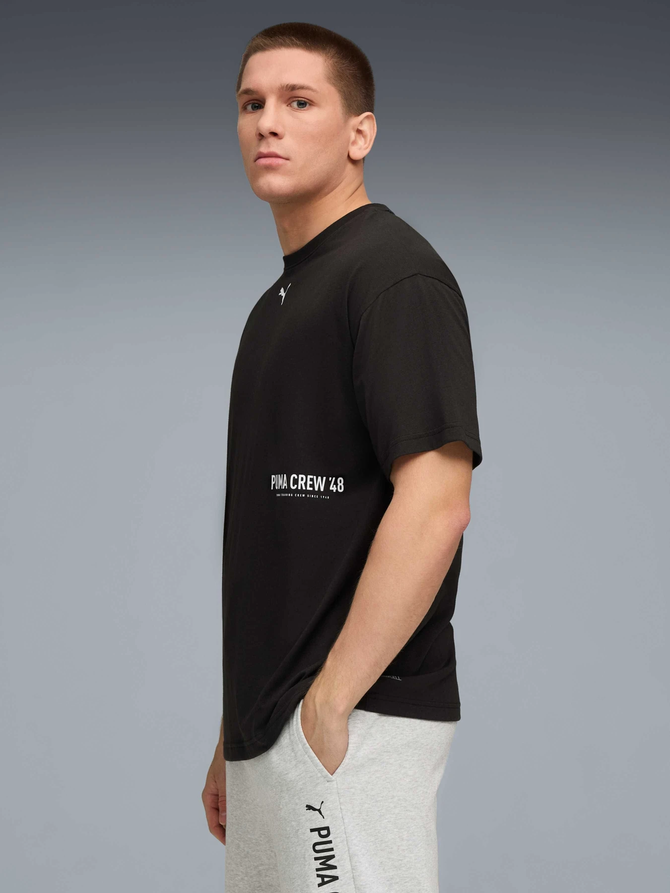 Футболки і поло PUMA M Graphic Oversize Tee модель 527626 Футболки і поло PUMA M Graphic Oversize Tee модель 527626 Фото