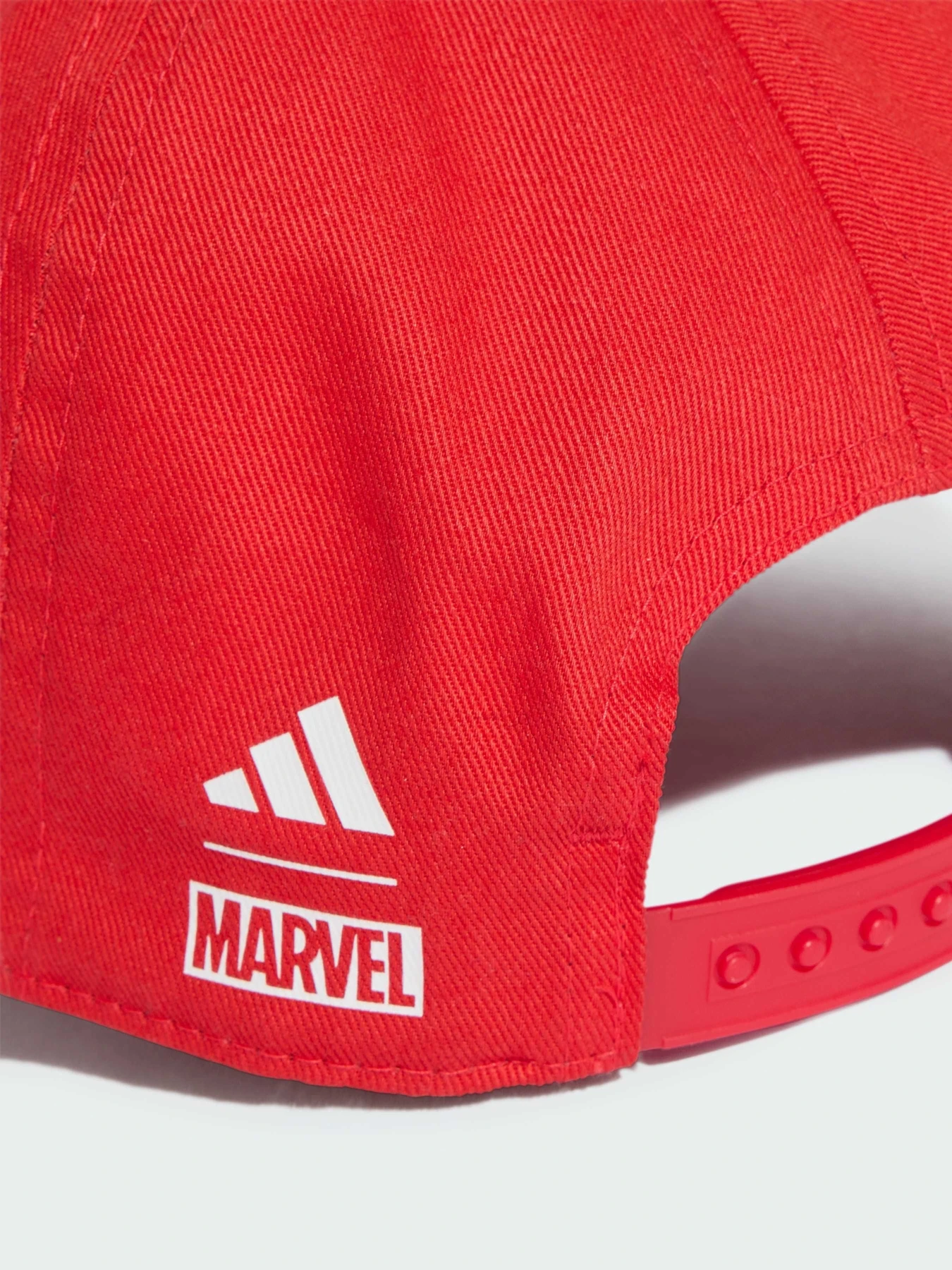Шапки та кепки Adidas Marvel модель JM1830 Фото
