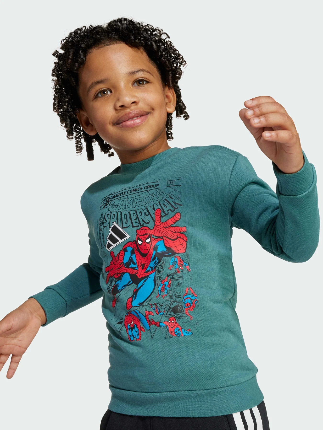 Костюмы Adidas Marvel модель JM0808 Костюмы Adidas Marvel модель JM0808 Фото