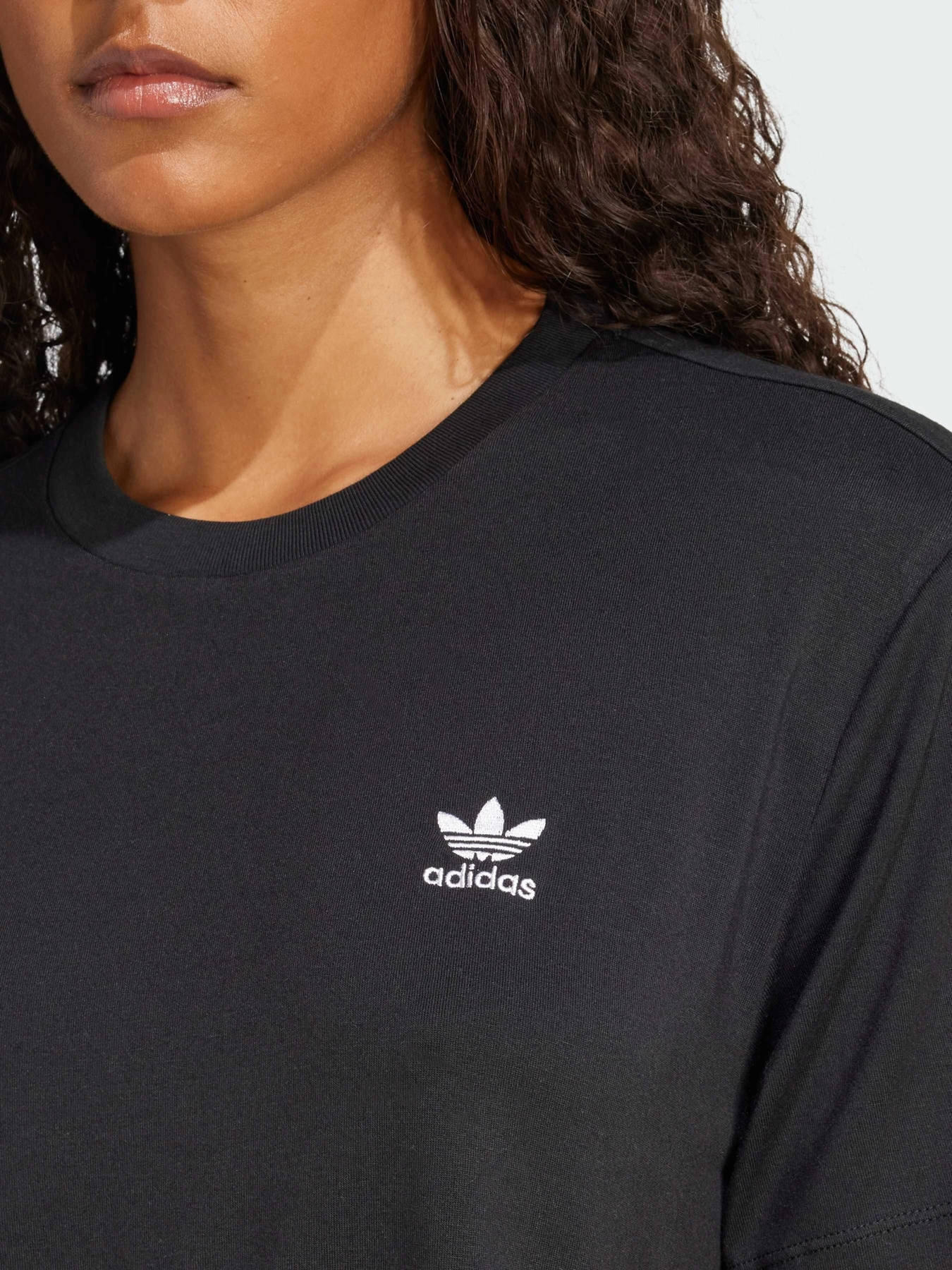 Футболки и поло Adidas Graphics модель JC5748 Футболки и поло Adidas Graphics модель JC5748 Фото