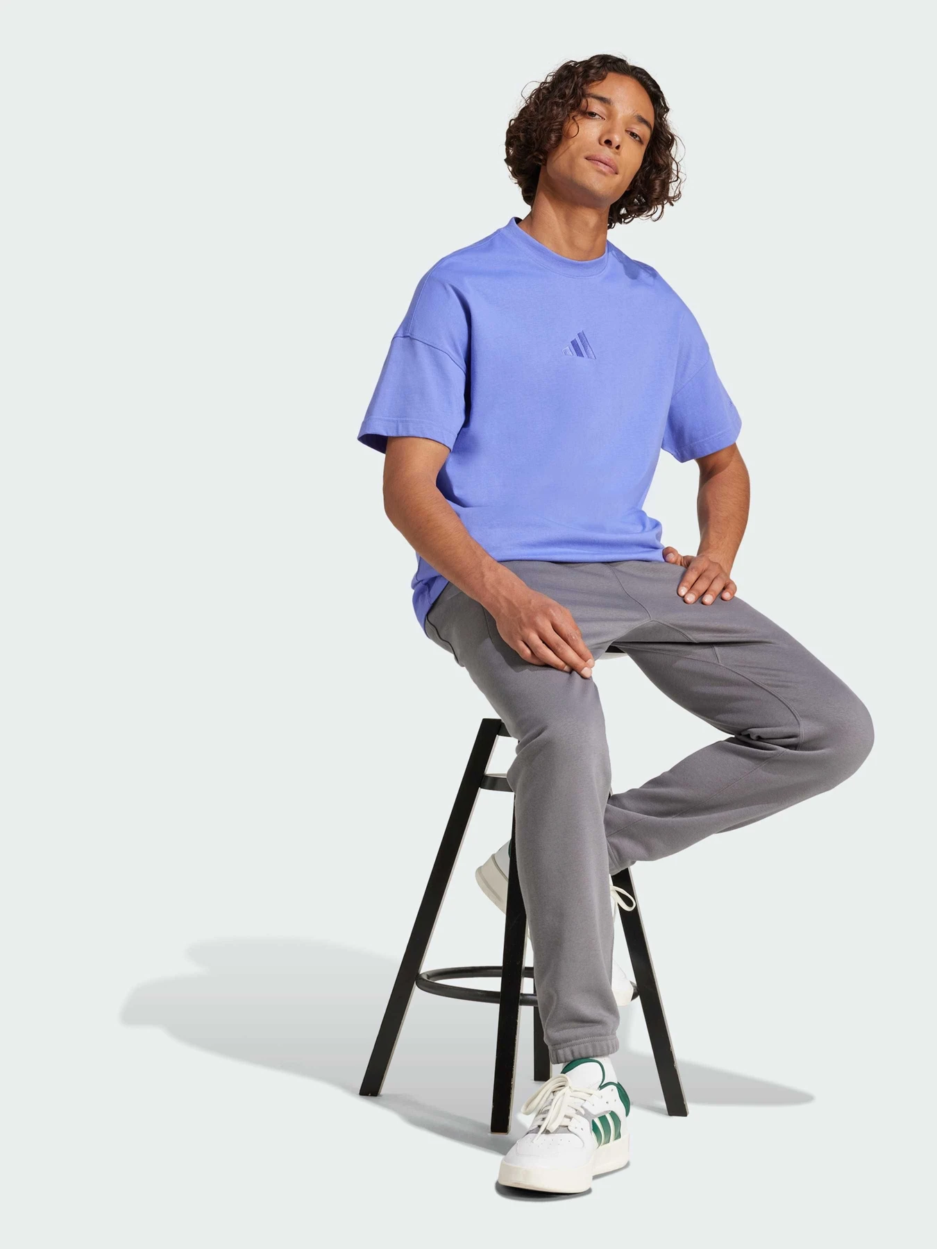 Футболки и поло Adidas модель IY4144 Футболки и поло Adidas модель IY4144 Фото