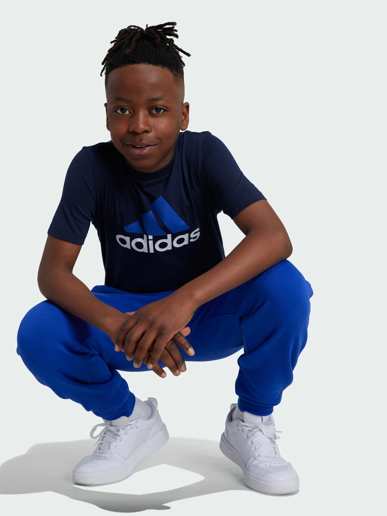 Футболки і поло Adidas модель IX9529 Футболки і поло Adidas модель IX9529 Фото