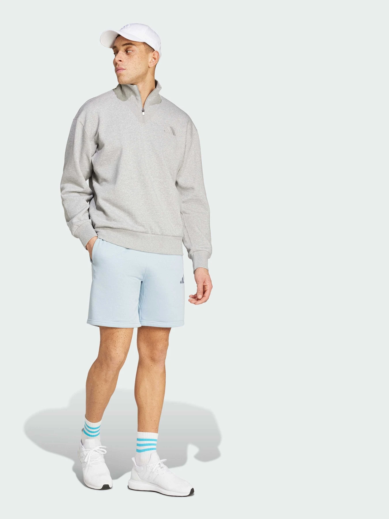 Худи и свитшоты Adidas модель IY6551 Фото