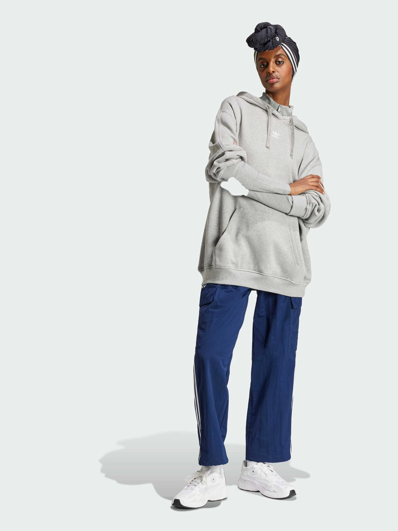 Худі та світшоти Adidas модель IY9616 Фото