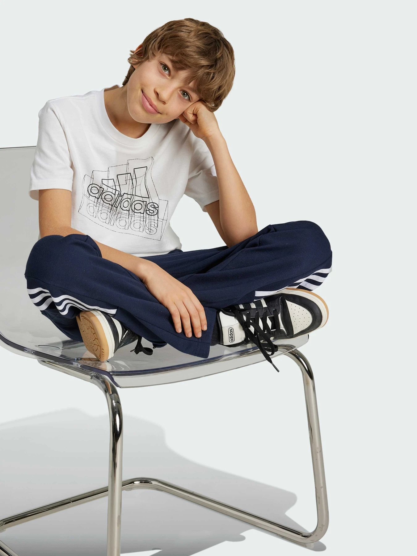 Футболки і поло Adidas модель IY8133 Футболки і поло Adidas модель IY8133 Фото