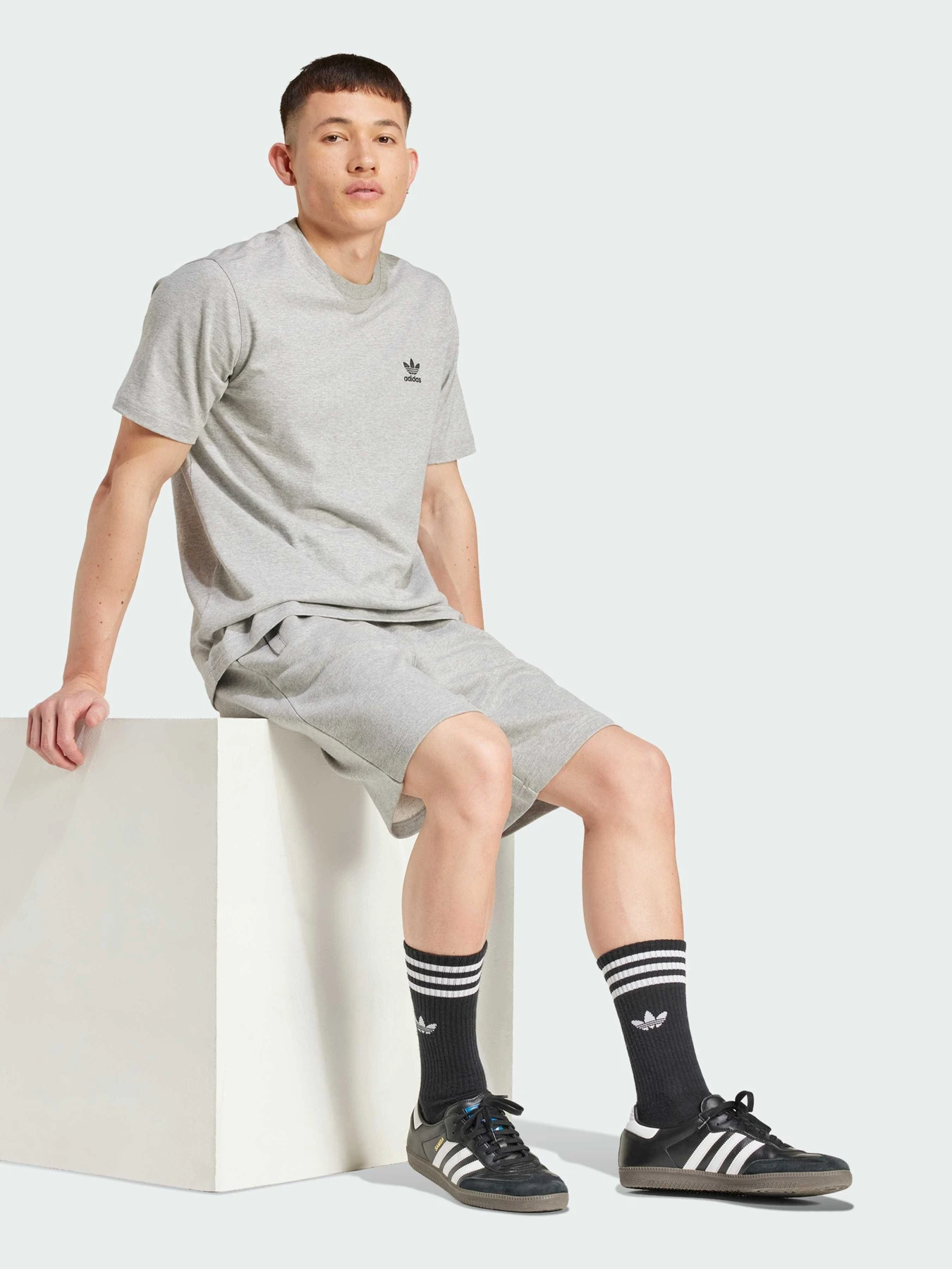 Футболки і поло Adidas модель IZ2096 Футболки і поло Adidas модель IZ2096 Фото