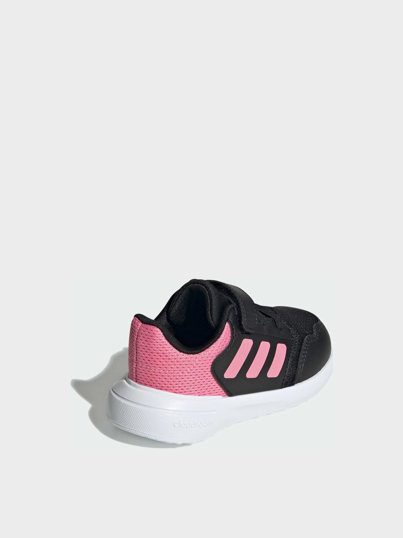 Кросівки Adidas модель IH7779 Кросівки Adidas модель IH7779 Фото