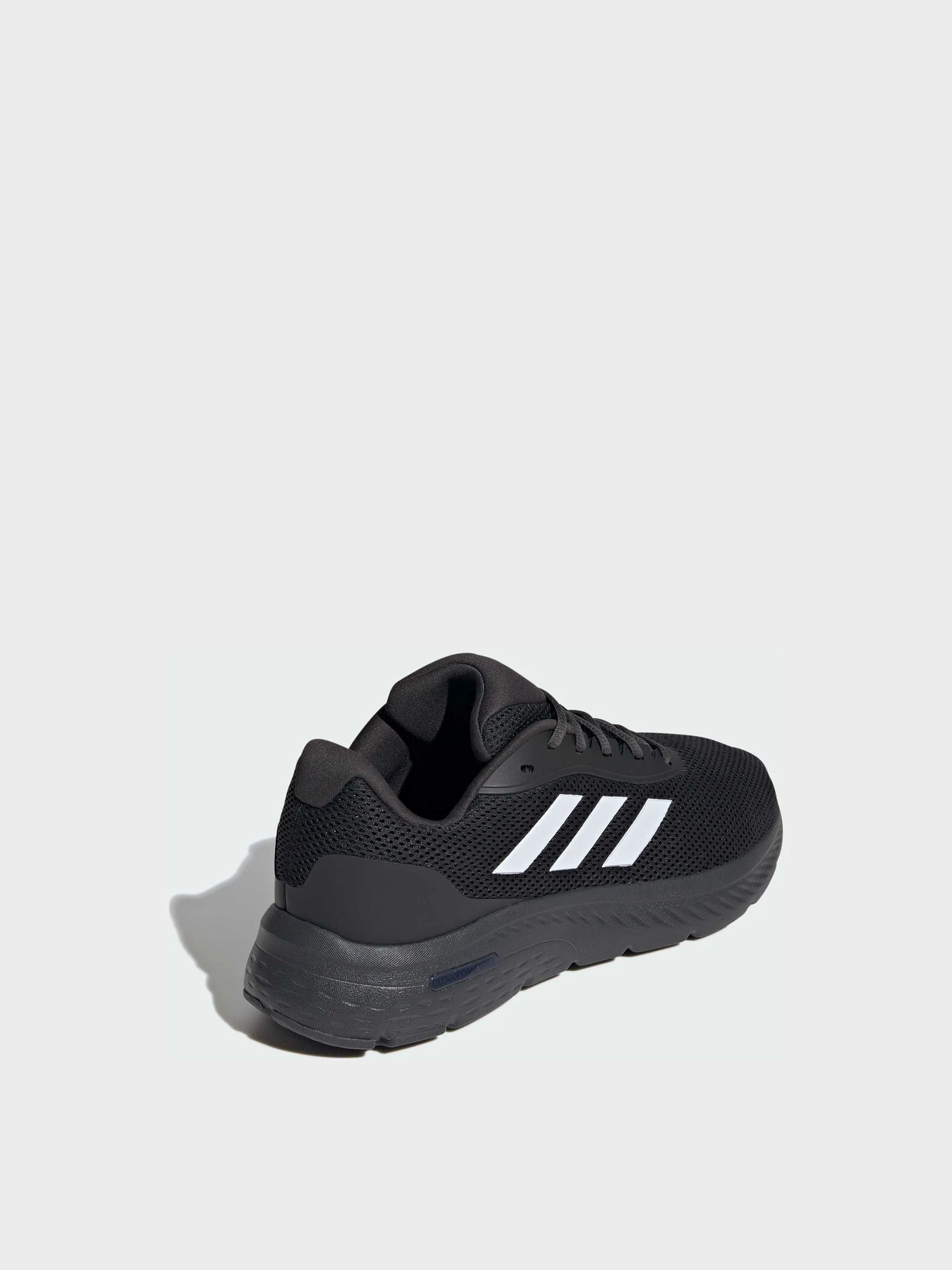 Кроссовки Adidas модель ID6528 Кроссовки Adidas модель ID6528 Фото