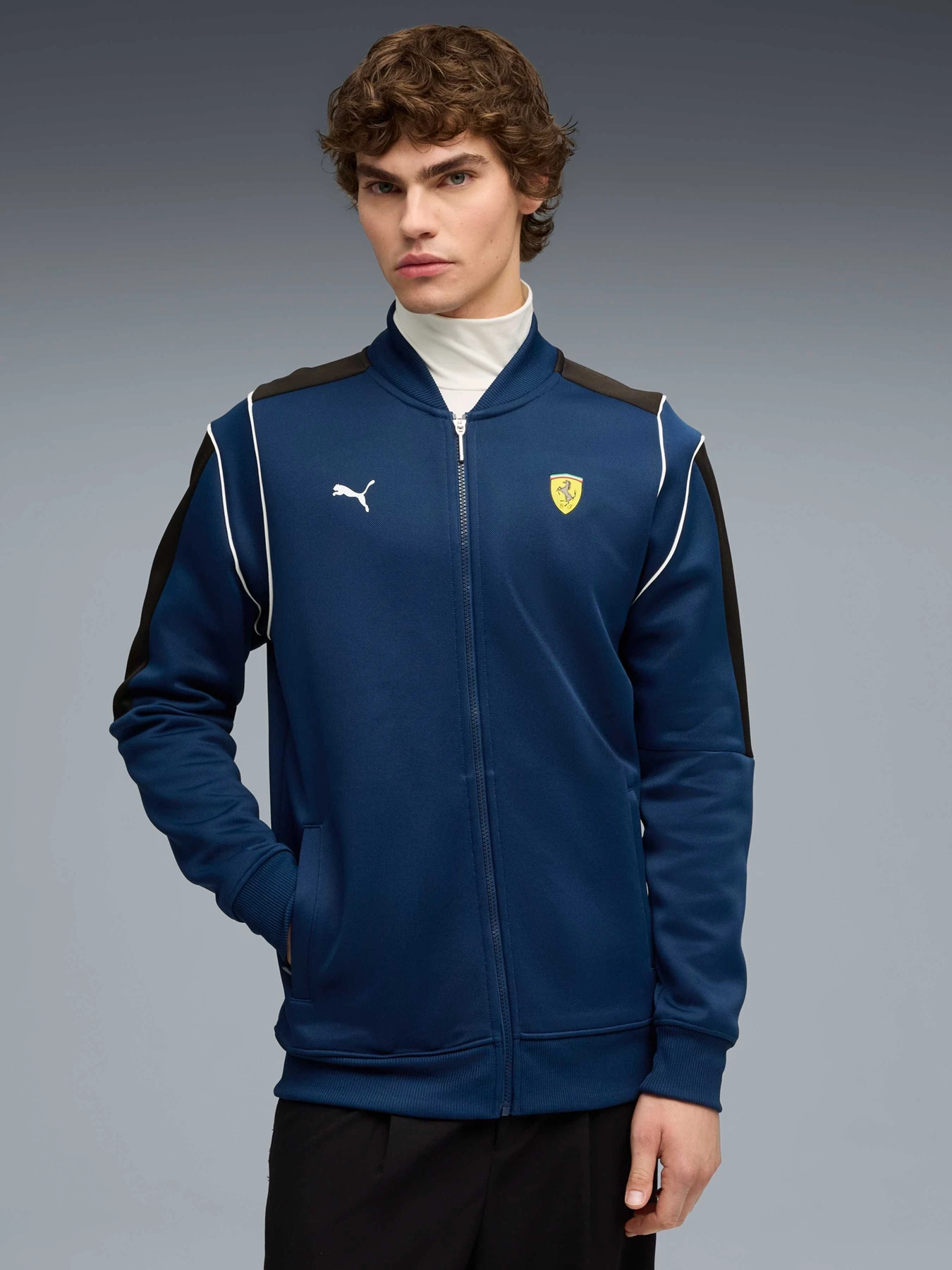 Куртки и дубленки PUMA Ferrari Mt7 Track Jacket модель 632764 Куртки и дубленки PUMA Ferrari Mt7 Track Jacket модель 632764 Фото