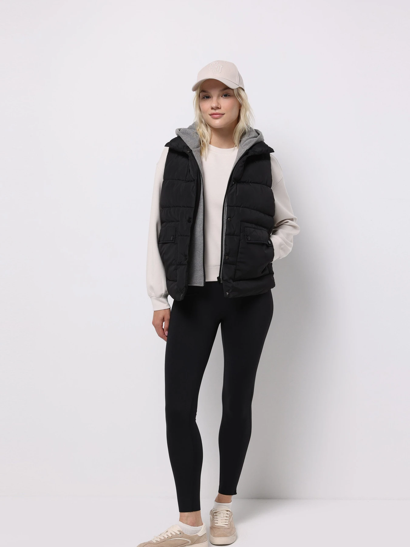 Куртки и дубленки Colin’s модель CL1075669_Q1.V1_BLK Фото