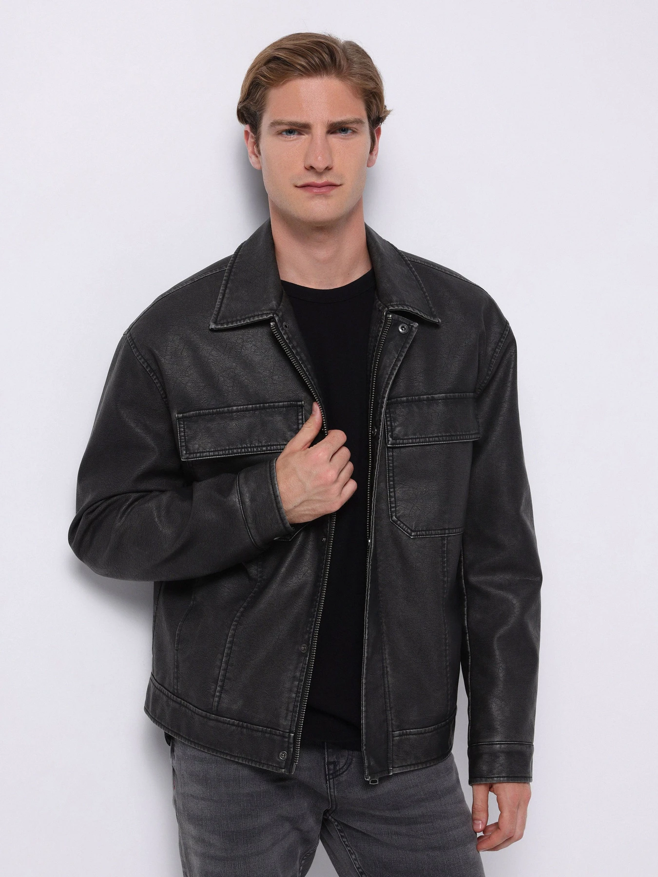 Куртки и дубленки Colin’s модель CL1076178_Q1.V1_BLK Фото