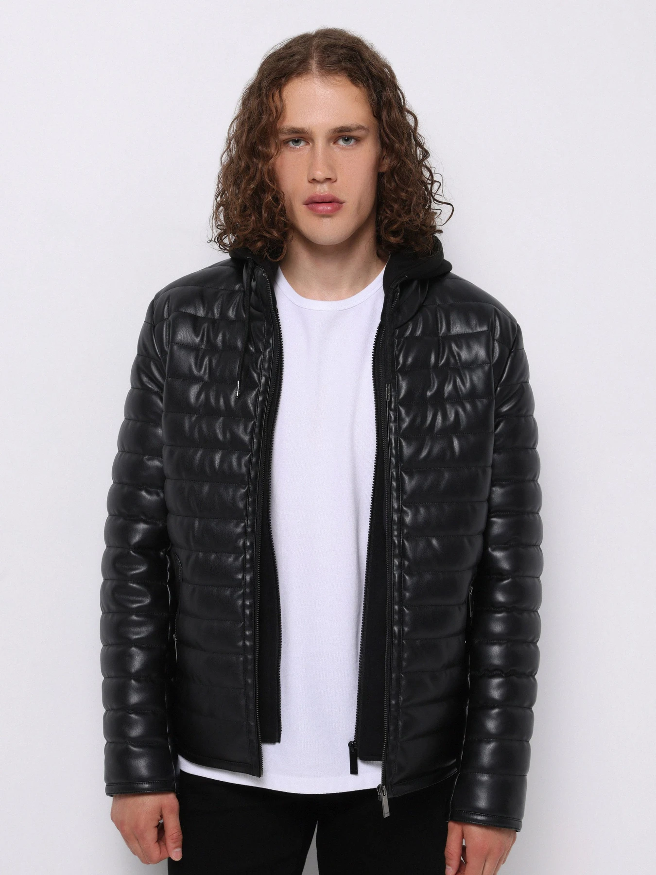 Куртки и дубленки Colin’s модель CL1076211_Q1.V1_BLK Фото