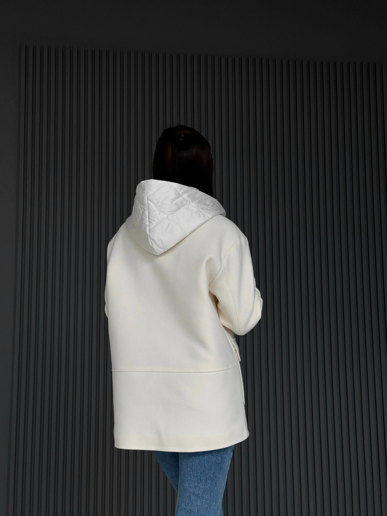 Пальто и плащи D&V couture модель DV-007-WHT Фото