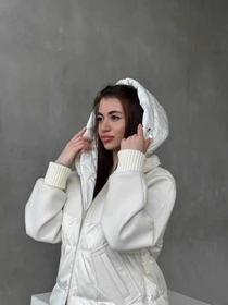 Куртки та дублянки D&V couture модель DV-006-WHT Фото