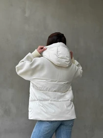 Куртки та дублянки D&V couture модель DV-006-WHT Фото