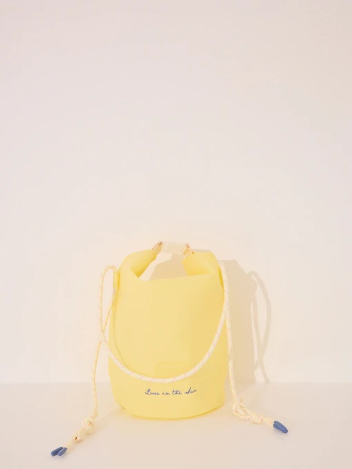 Велика водостійка косметичка у вигляді мішечку Women'secret модель 4842947-09 Фото