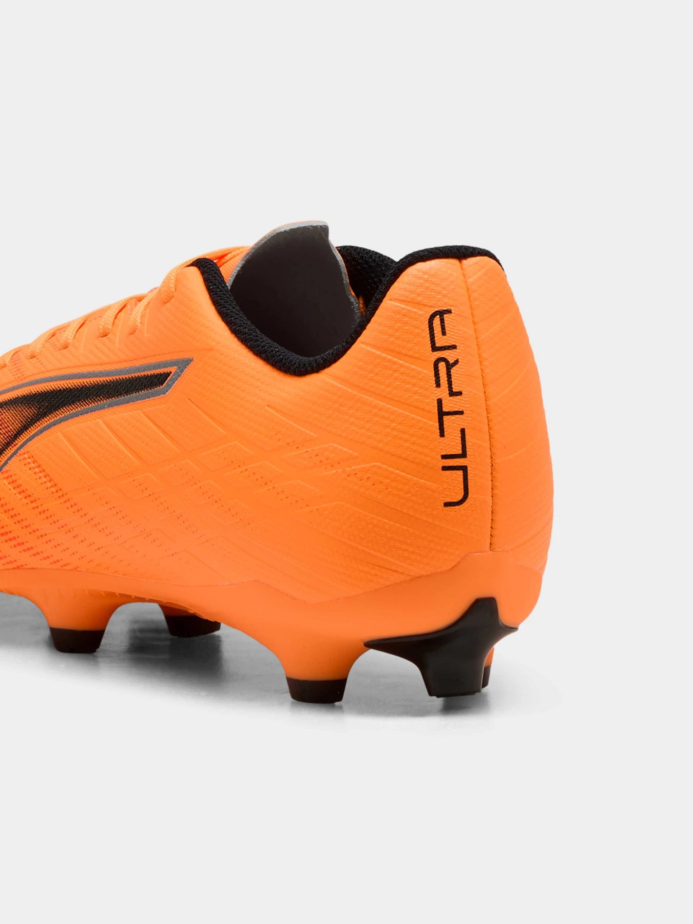 Кросівки PUMA Ultra 6 Play Fg/ag модель 108532 Фото
