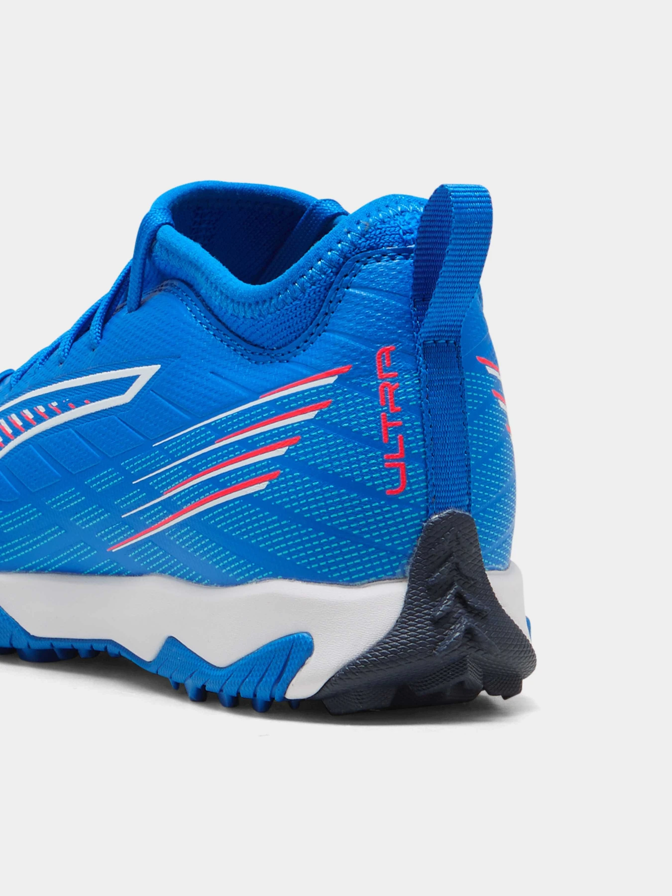 Кроссовки PUMA Ultra 6 Match Tt + Mid Jr модель 108523 Фото