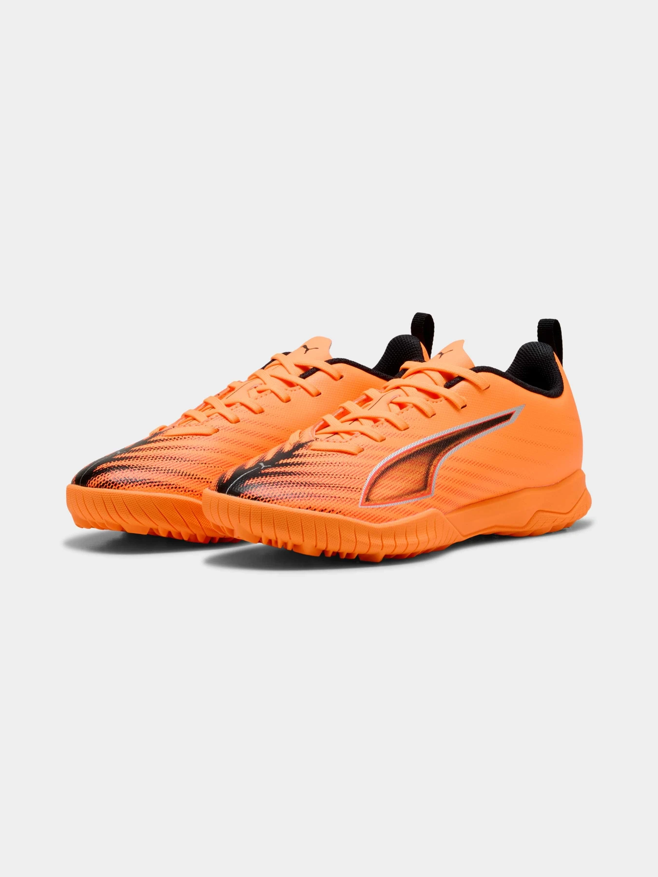 Кросівки PUMA Ultra 6 Play Tt Jr модель 108544 Кросівки PUMA Ultra 6 Play Tt Jr модель 108544 Фото
