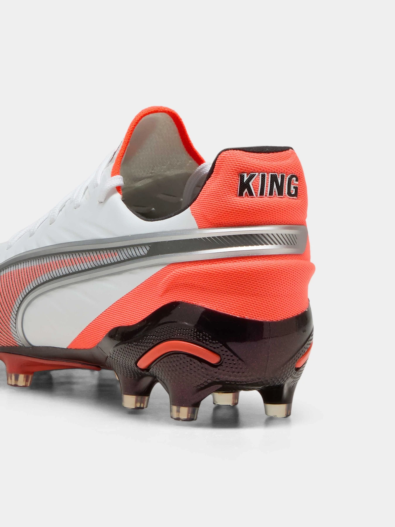Кросівки PUMA King Ultimate Fg/ag модель 108821 Фото