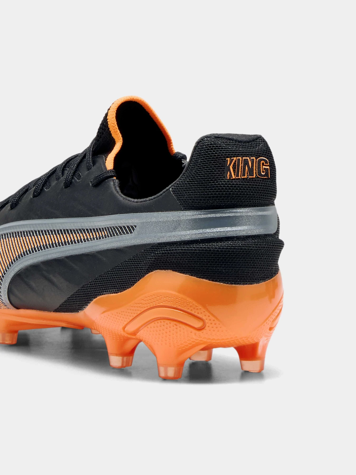 Кросівки PUMA King Ultimate Fg/ag модель 108821 Фото