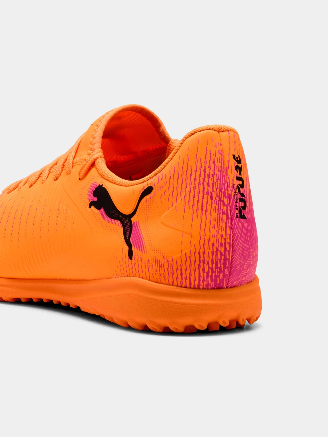 Кросівки PUMA Future 8 Play Tt модель 108605 Кросівки PUMA Future 8 Play Tt модель 108605 Фото