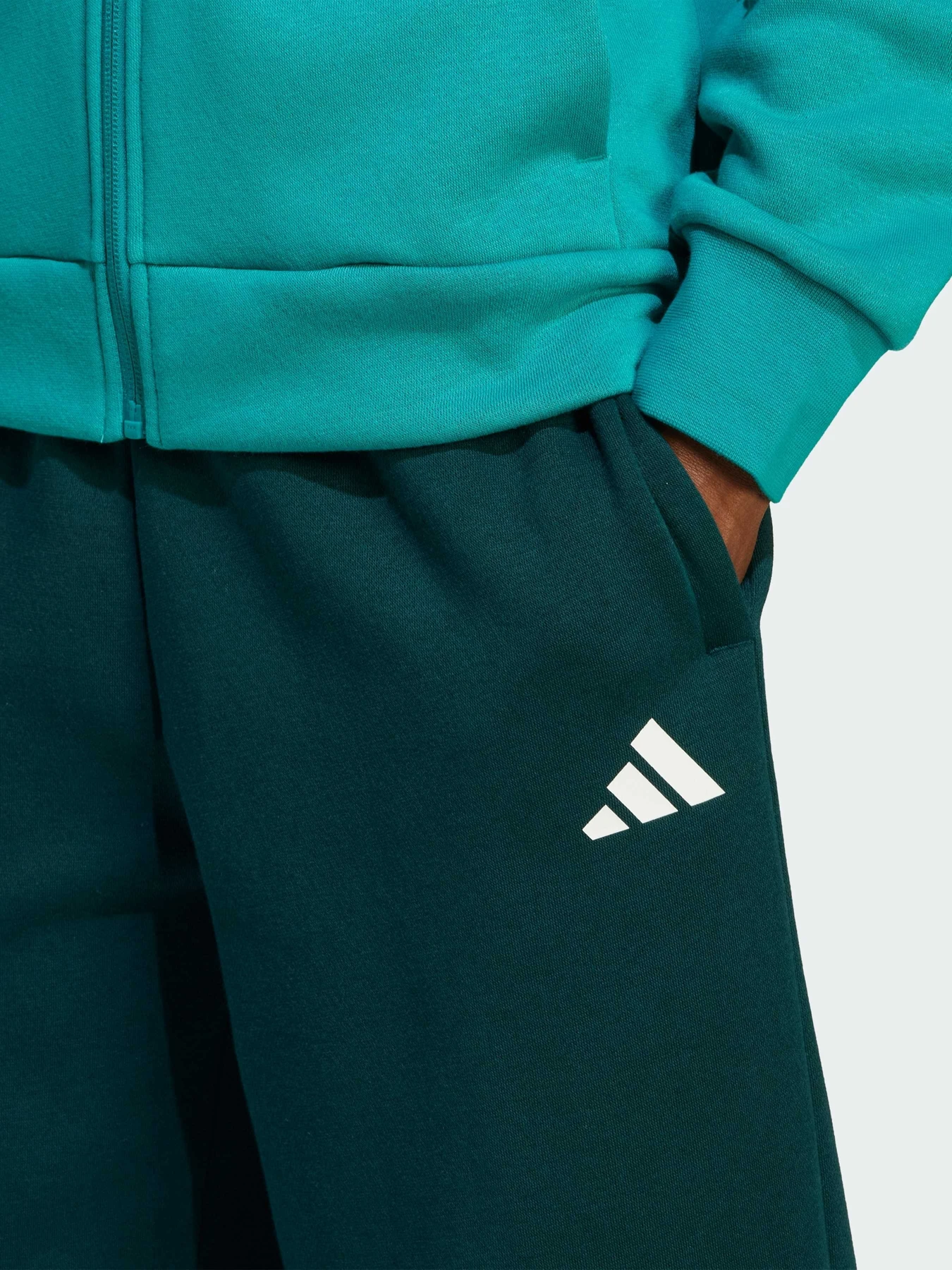 Костюмы Adidas 3 Stripes модель JM1268 Костюмы Adidas 3 Stripes модель JM1268 Фото