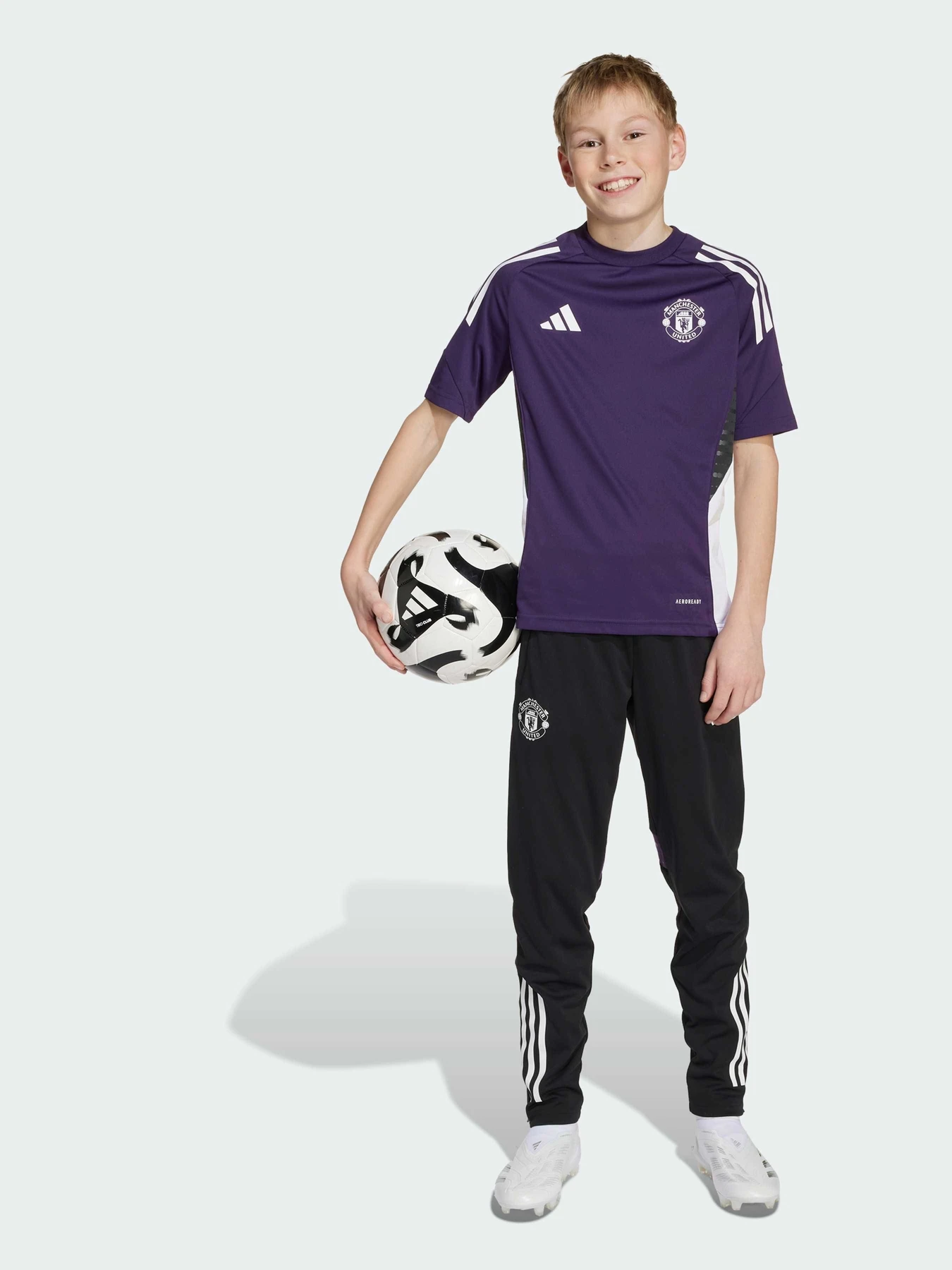 Футболки и поло Adidas модель JP3116 Футболки и поло Adidas модель JP3116 Фото