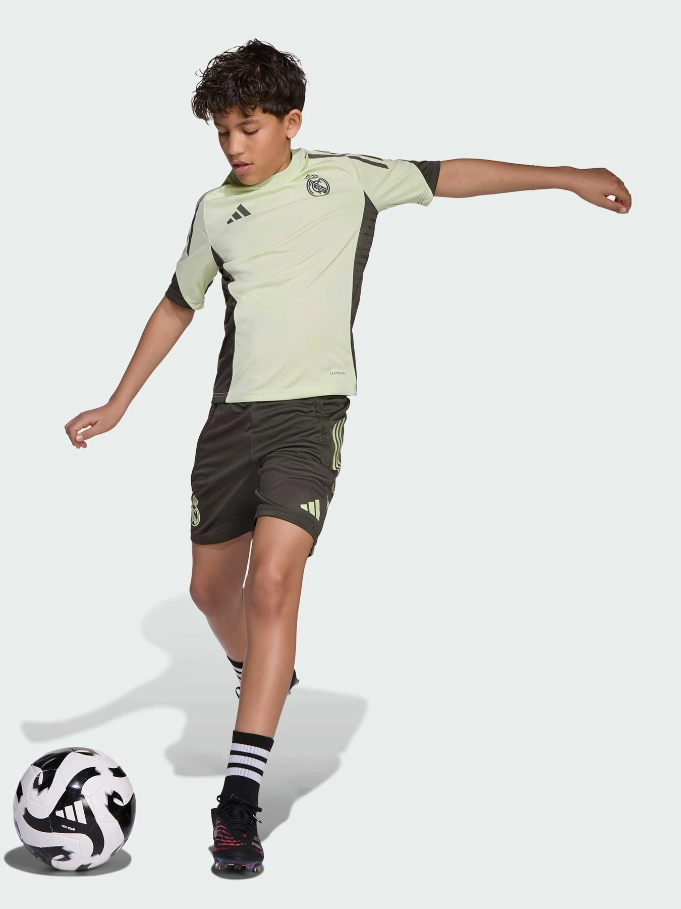 Футболки і поло Adidas модель JP3976 Футболки і поло Adidas модель JP3976 Фото