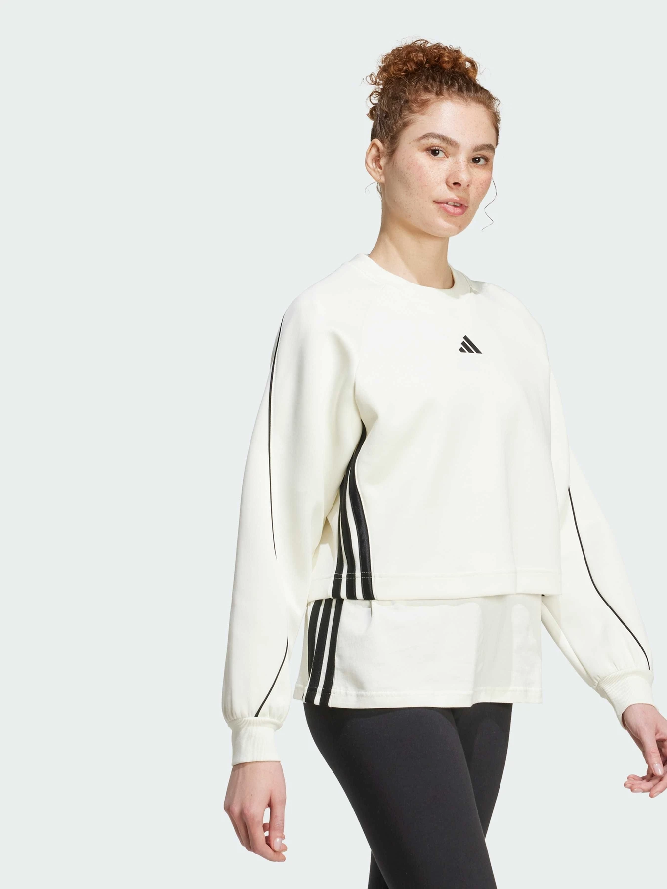 Худи и свитшоты Adidas модель JW0506 Худи и свитшоты Adidas модель JW0506 Фото