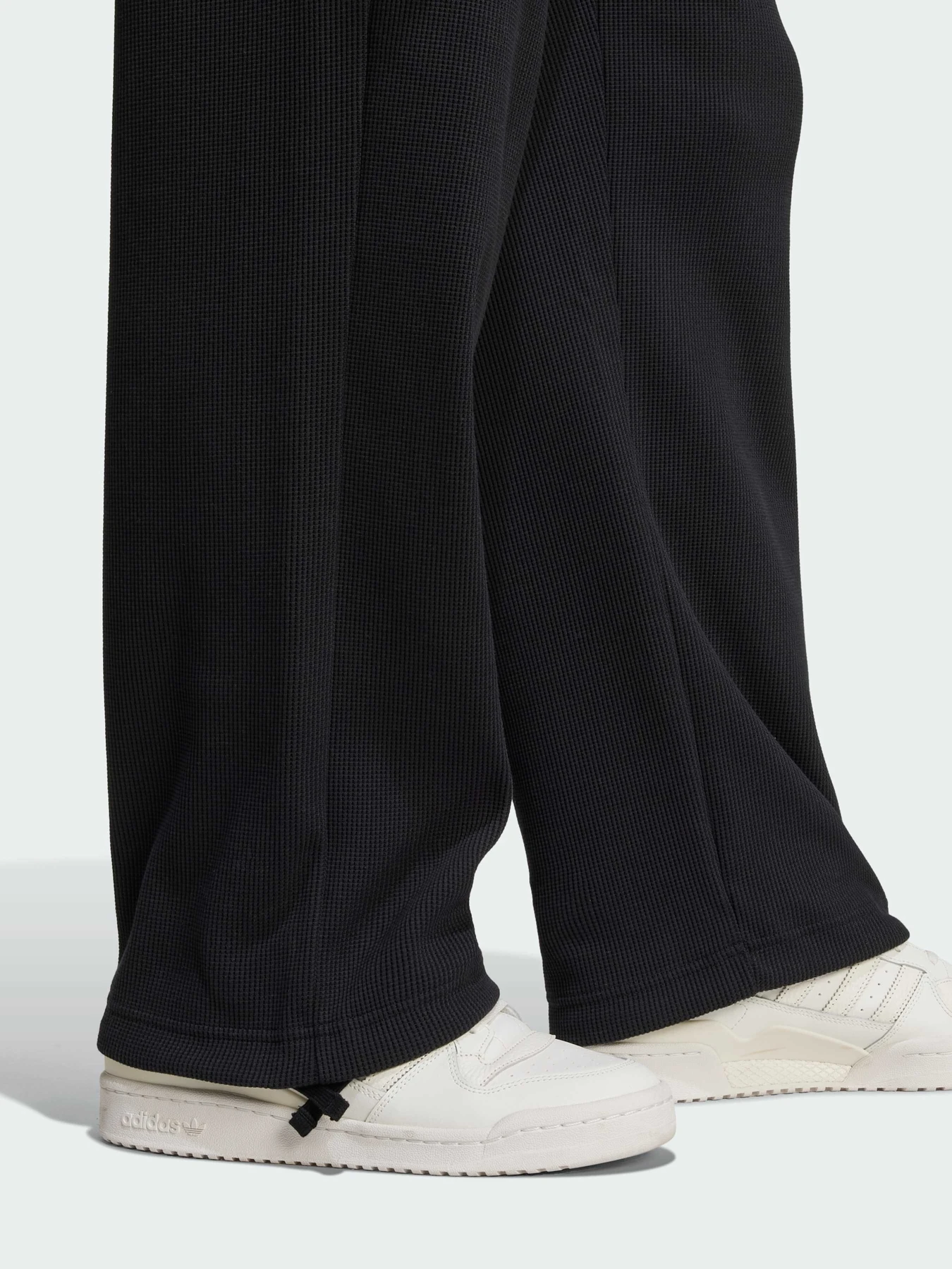 Брюки Adidas модель JW0975 Брюки Adidas модель JW0975 Фото