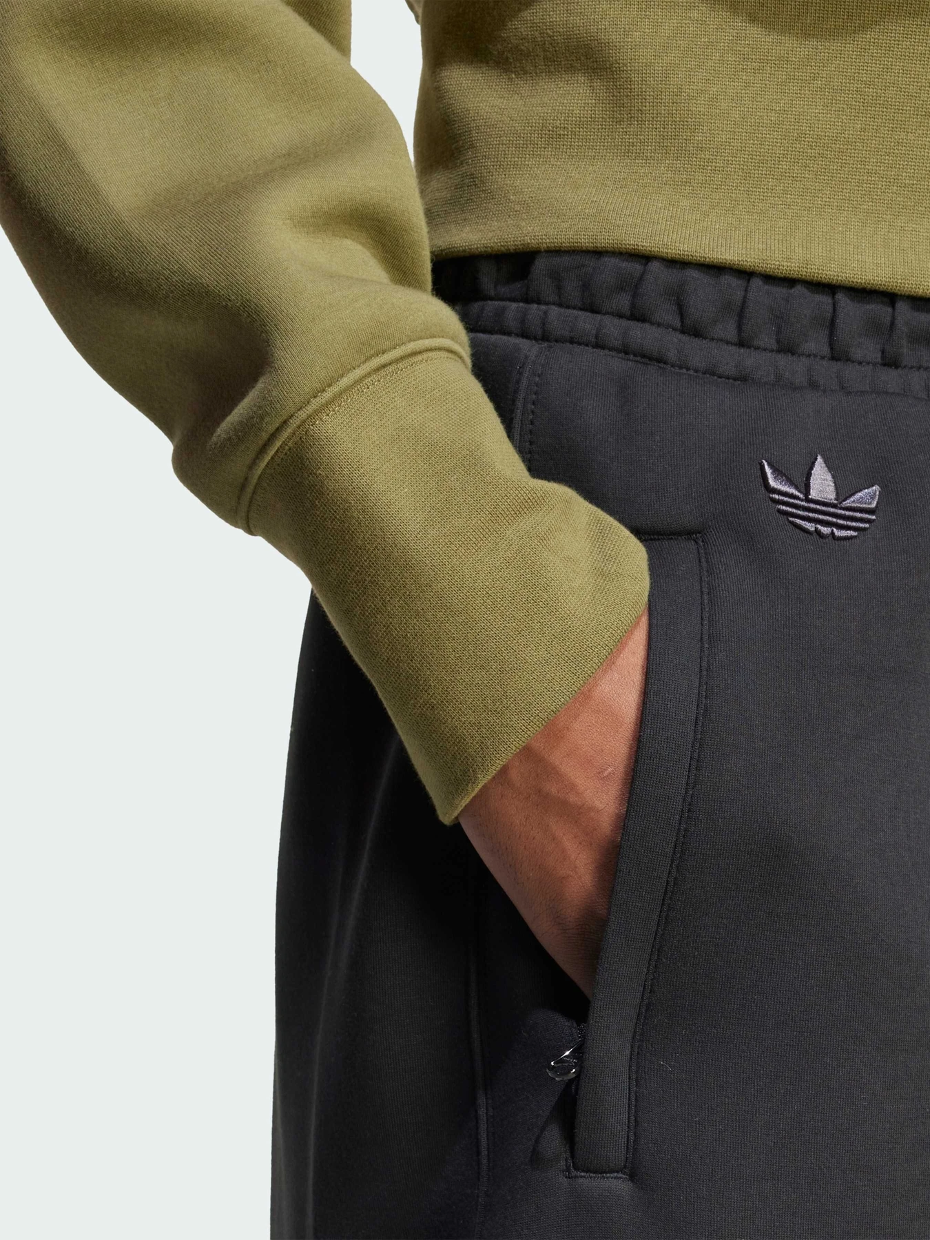 Брюки Adidas Adicolor модель JW5445 Фото