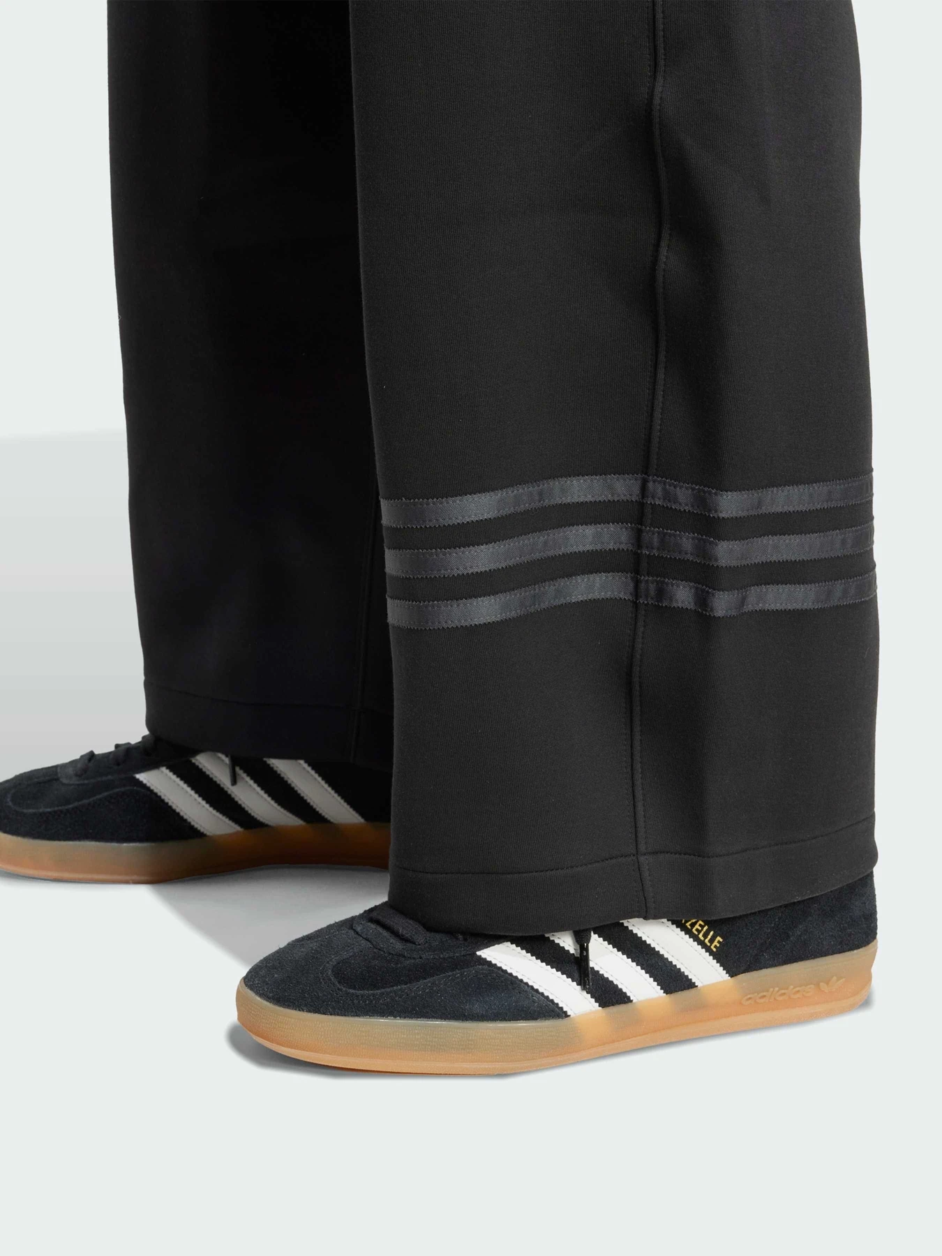 Брюки Adidas Adicolor модель JW5445 Фото