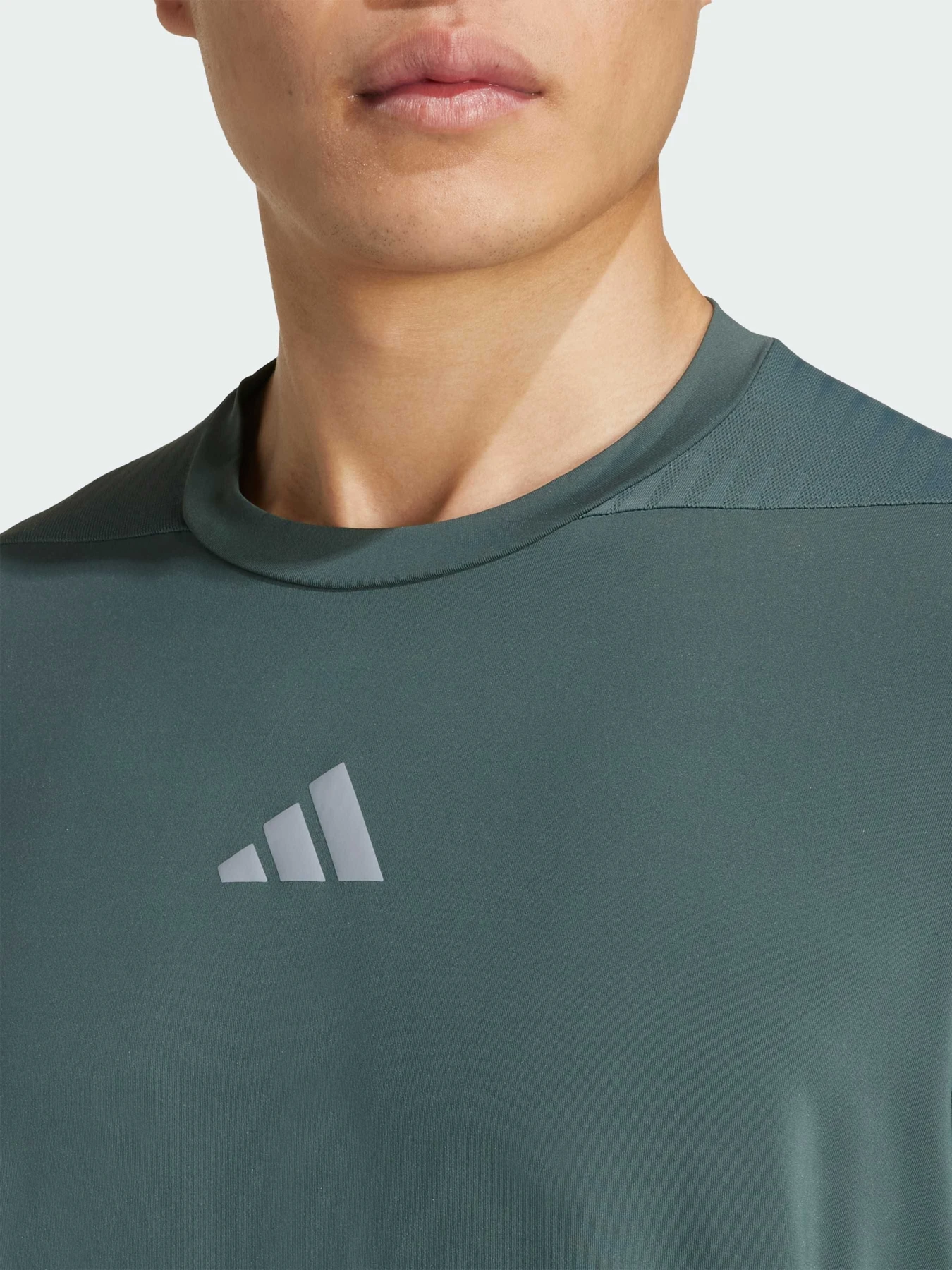 Футболки и поло Adidas модель JW2556 Футболки и поло Adidas модель JW2556 Фото