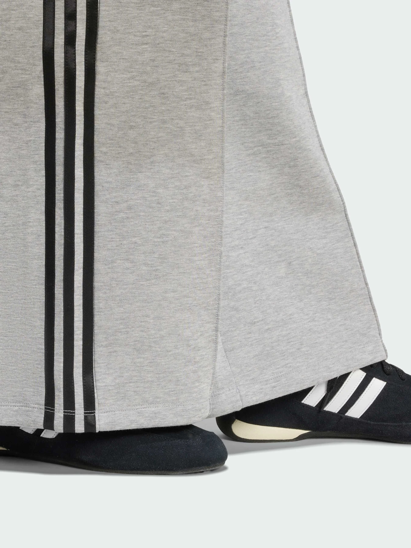 Штани Adidas Adicolor модель JV7497 Фото