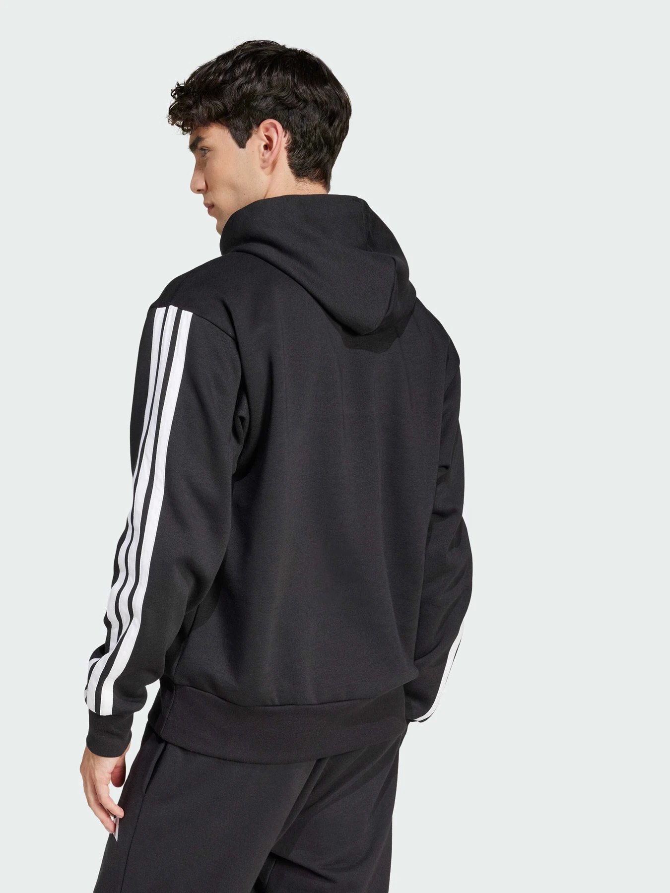 Худи и свитшоты Adidas модель JE6297 Фото