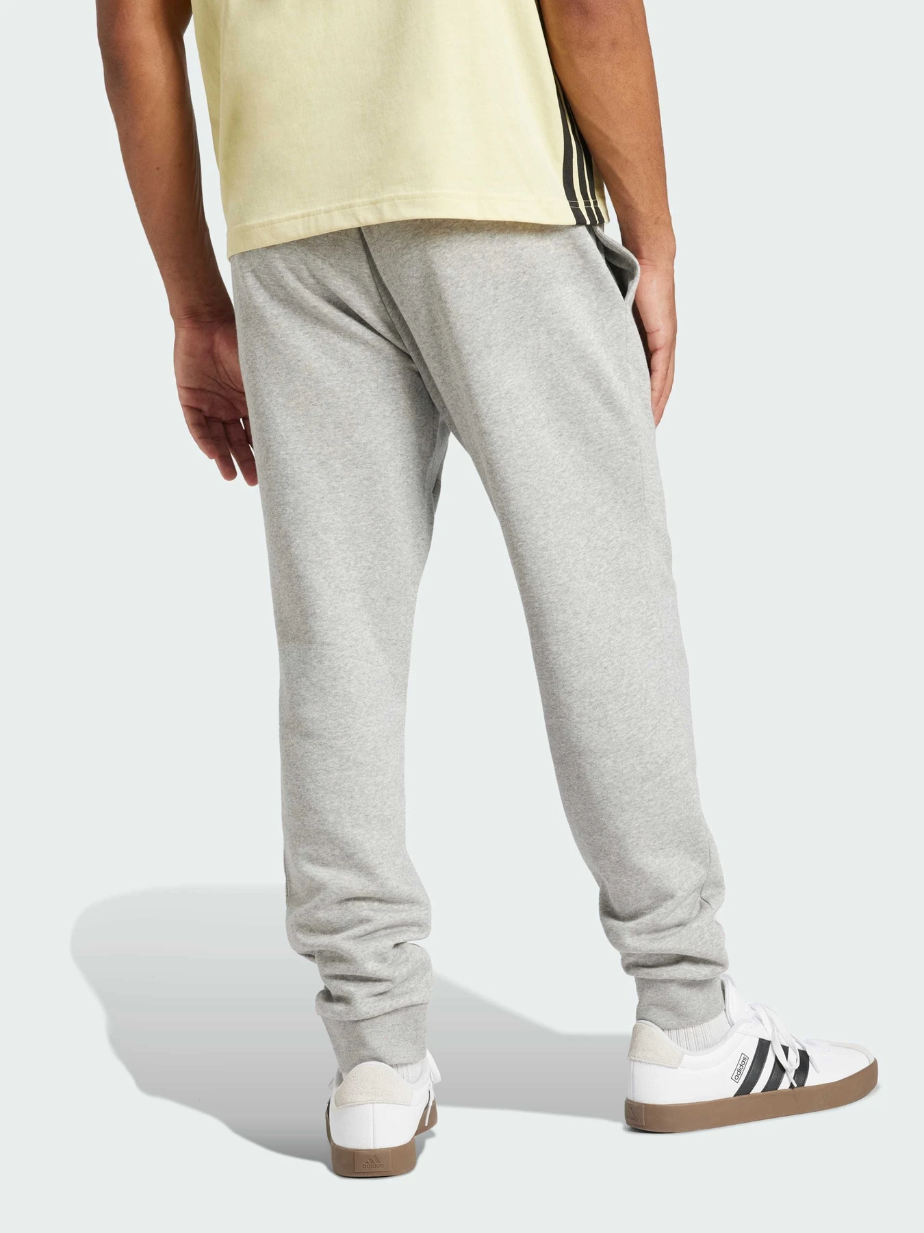 Штани Adidas Adidas Essentials модель JE3818 Штани Adidas Adidas Essentials модель JE3818 Фото