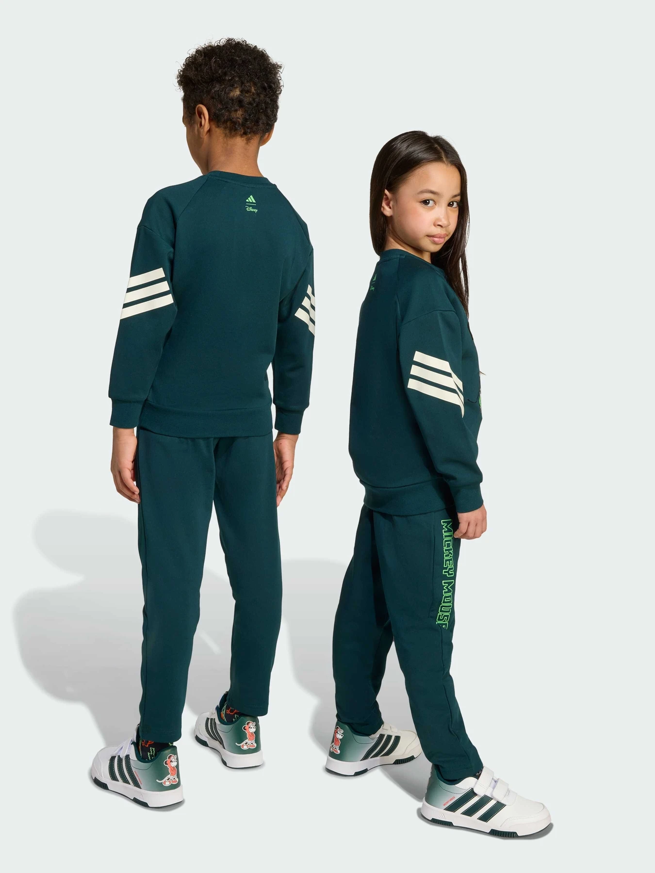 Костюмы Adidas x Disney модель JL9187 Костюмы Adidas x Disney модель JL9187 Фото
