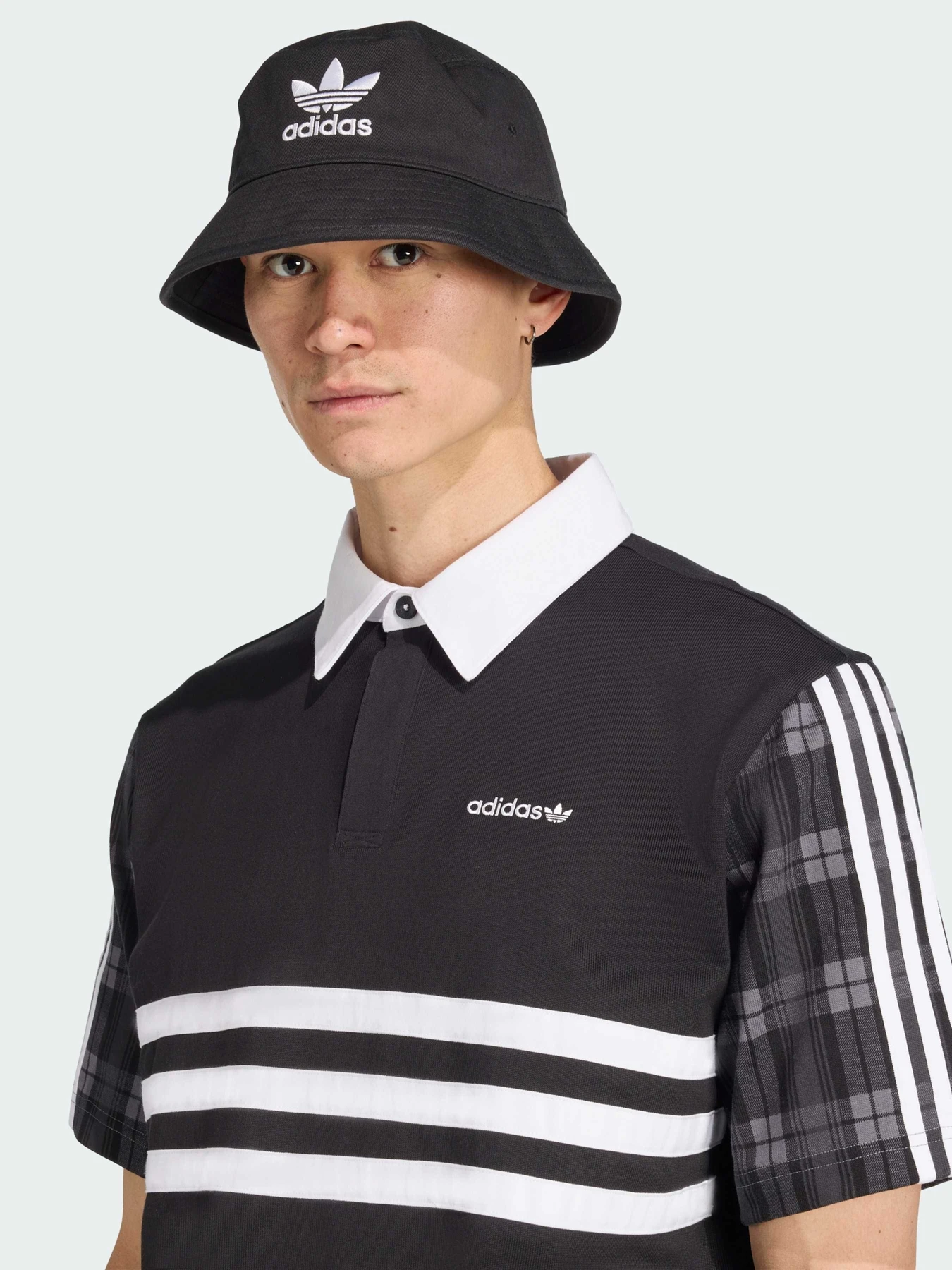 Футболки и поло Adidas Graphics модель JV7738 Футболки и поло Adidas Graphics модель JV7738 Фото