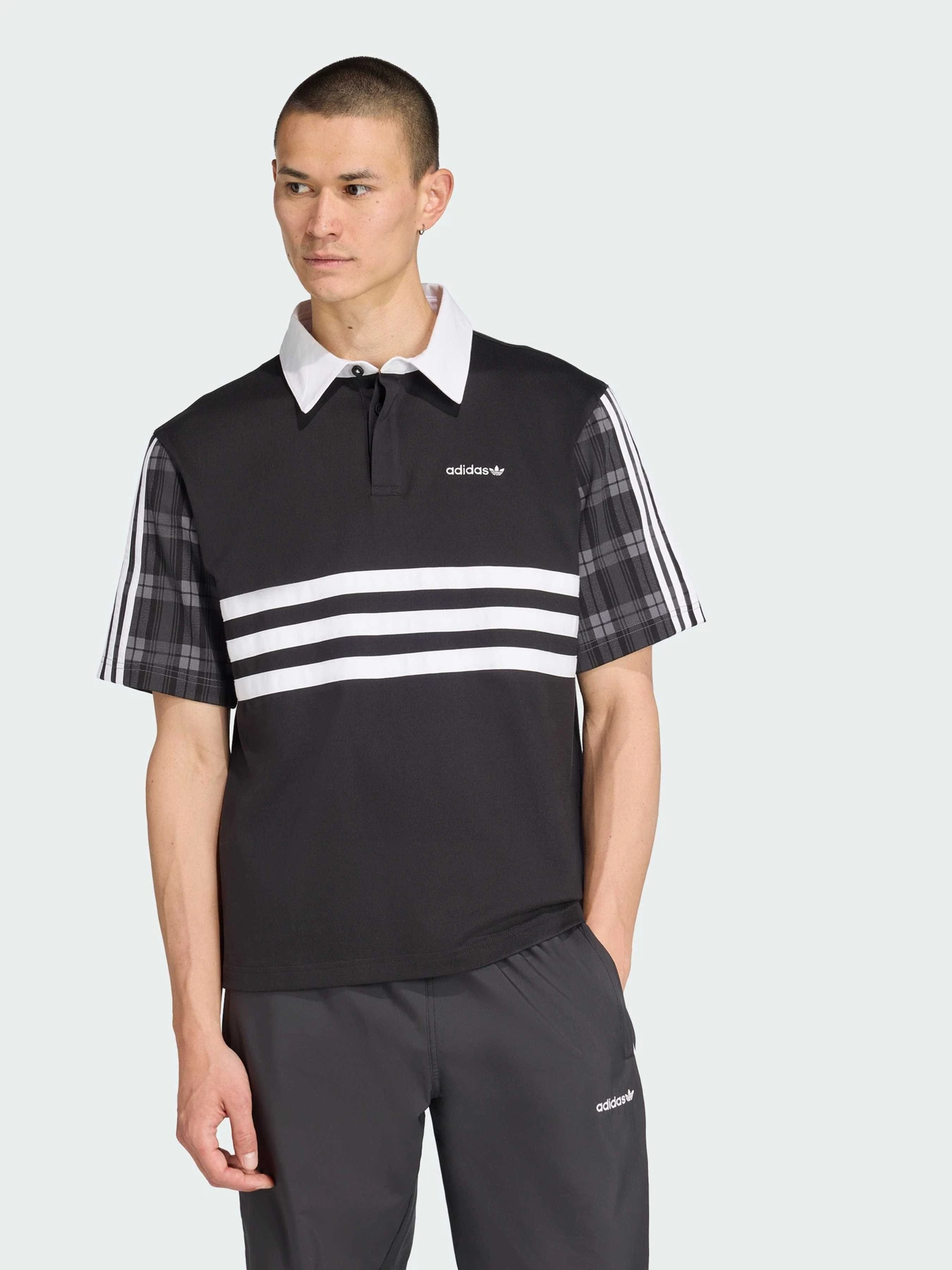 Футболки и поло Adidas Graphics модель JV7738 Футболки и поло Adidas Graphics модель JV7738 Фото