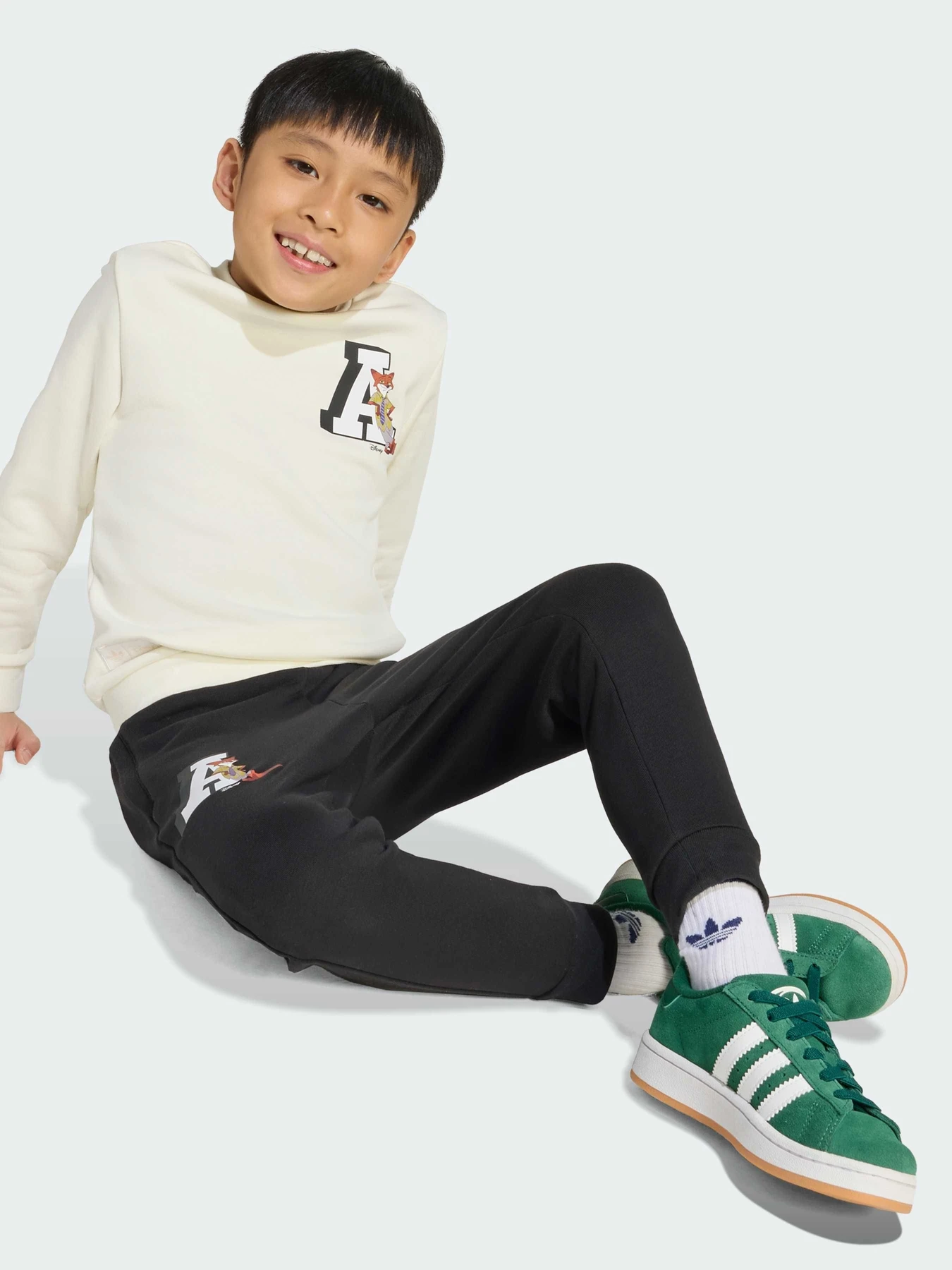 Костюми Adidas Graphics модель JX3018 Костюми Adidas Graphics модель JX3018 Фото