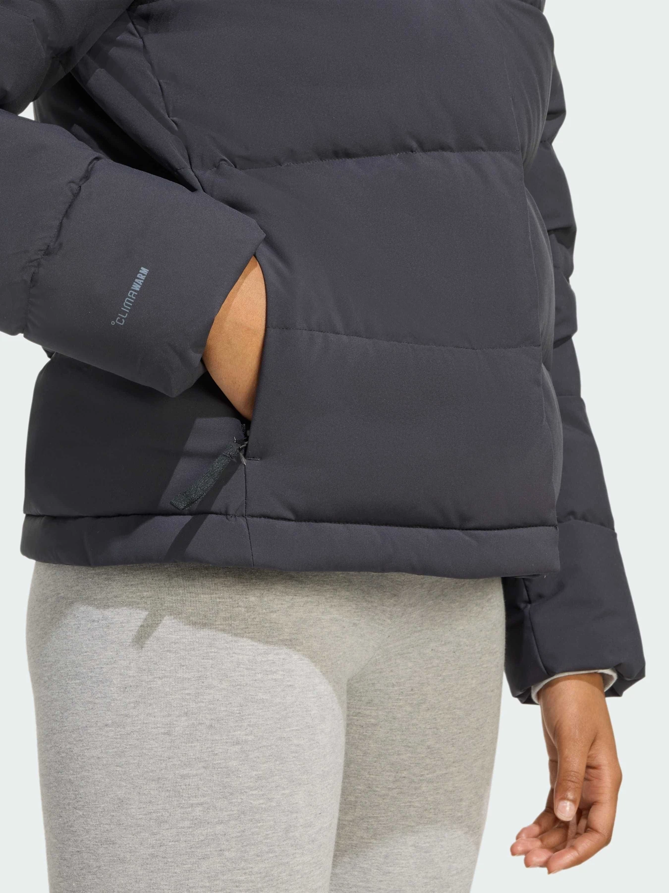 Куртки та дублянки Adidas модель JN2086 Фото