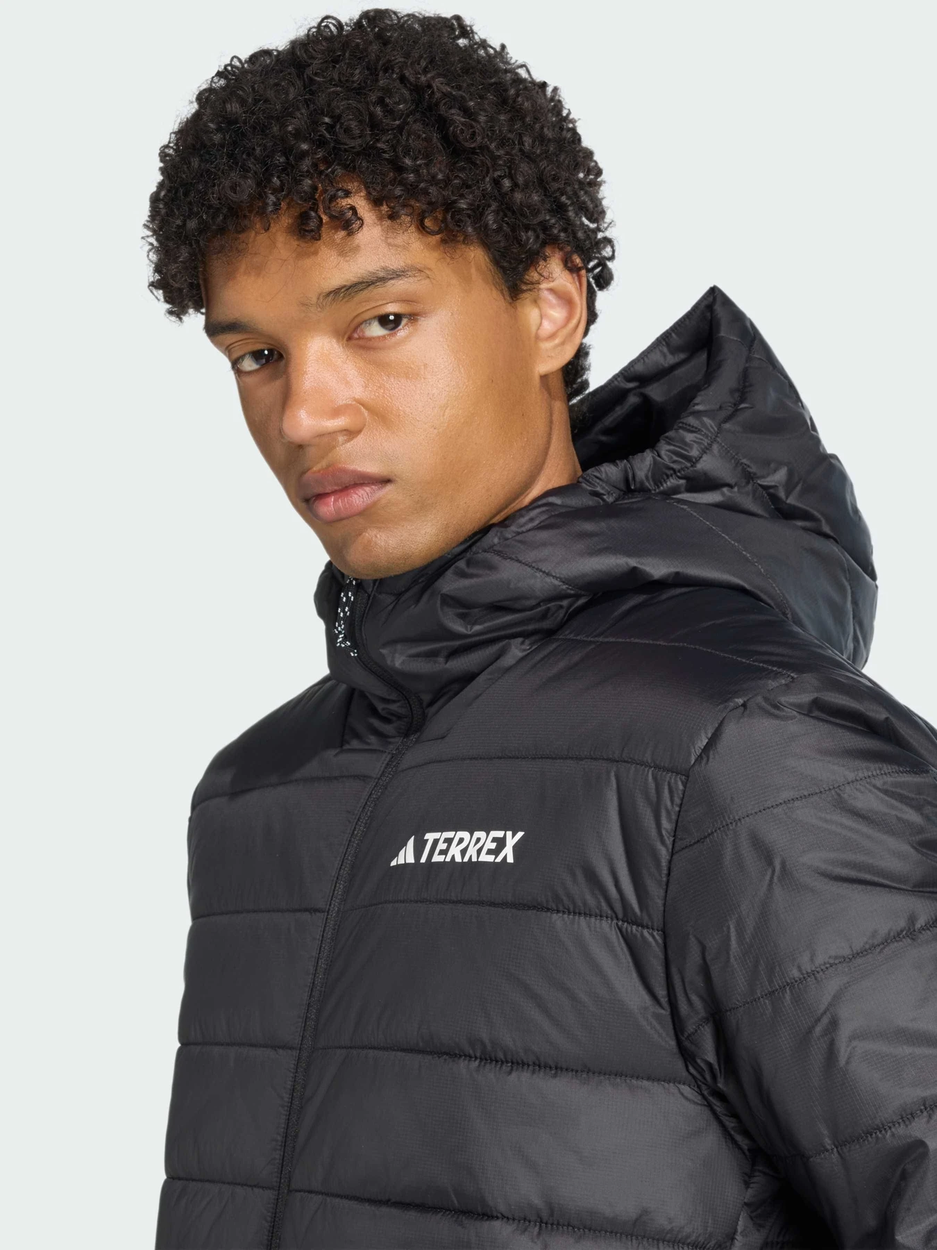 Куртки и дубленки Adidas модель KB2183 Куртки и дубленки Adidas модель KB2183 Фото