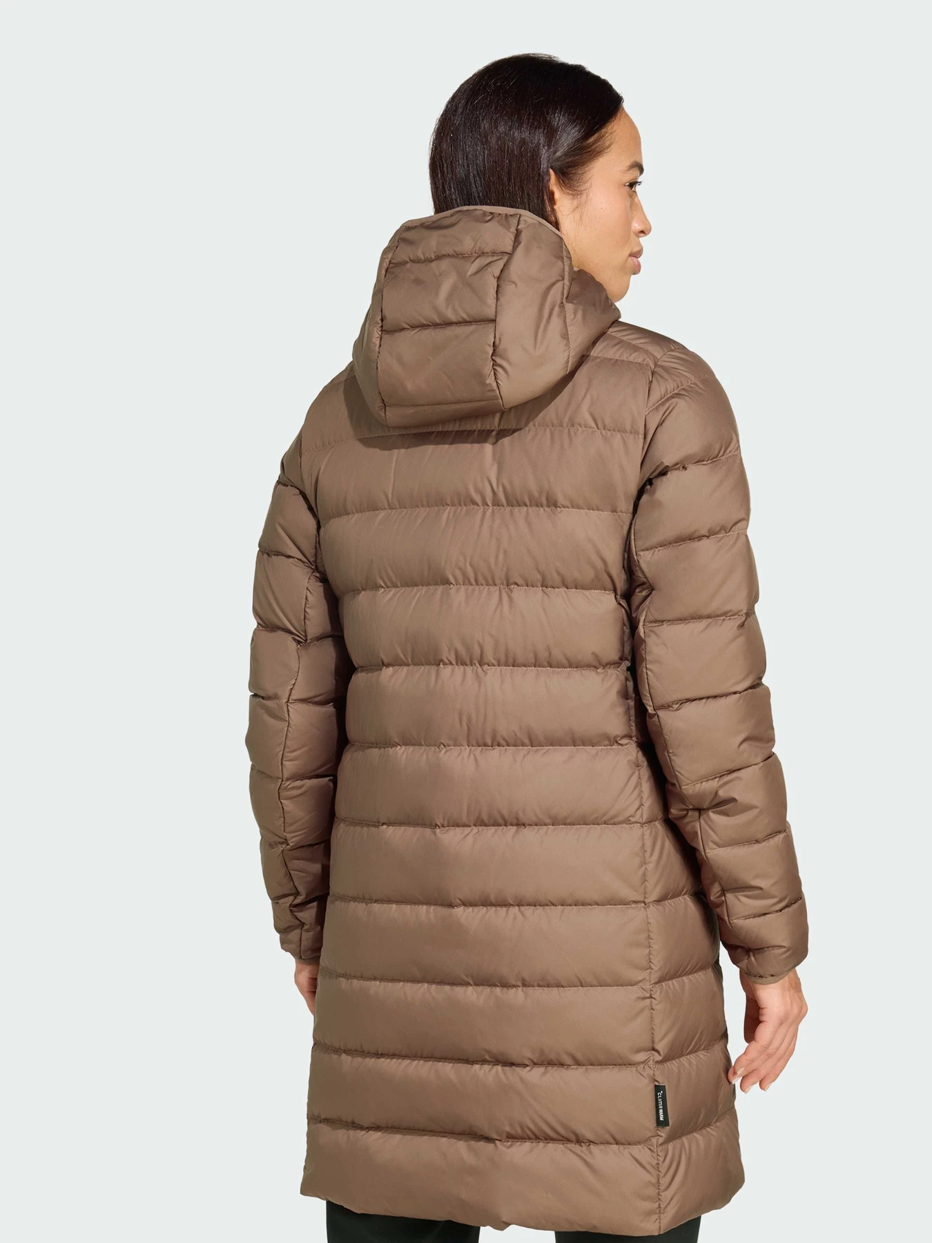 Куртки и дубленки Adidas модель JM8730 Куртки и дубленки Adidas модель JM8730 Фото