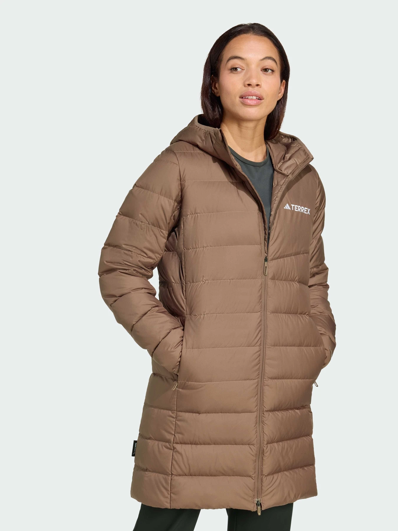 Куртки и дубленки Adidas модель JM8730 Куртки и дубленки Adidas модель JM8730 Фото