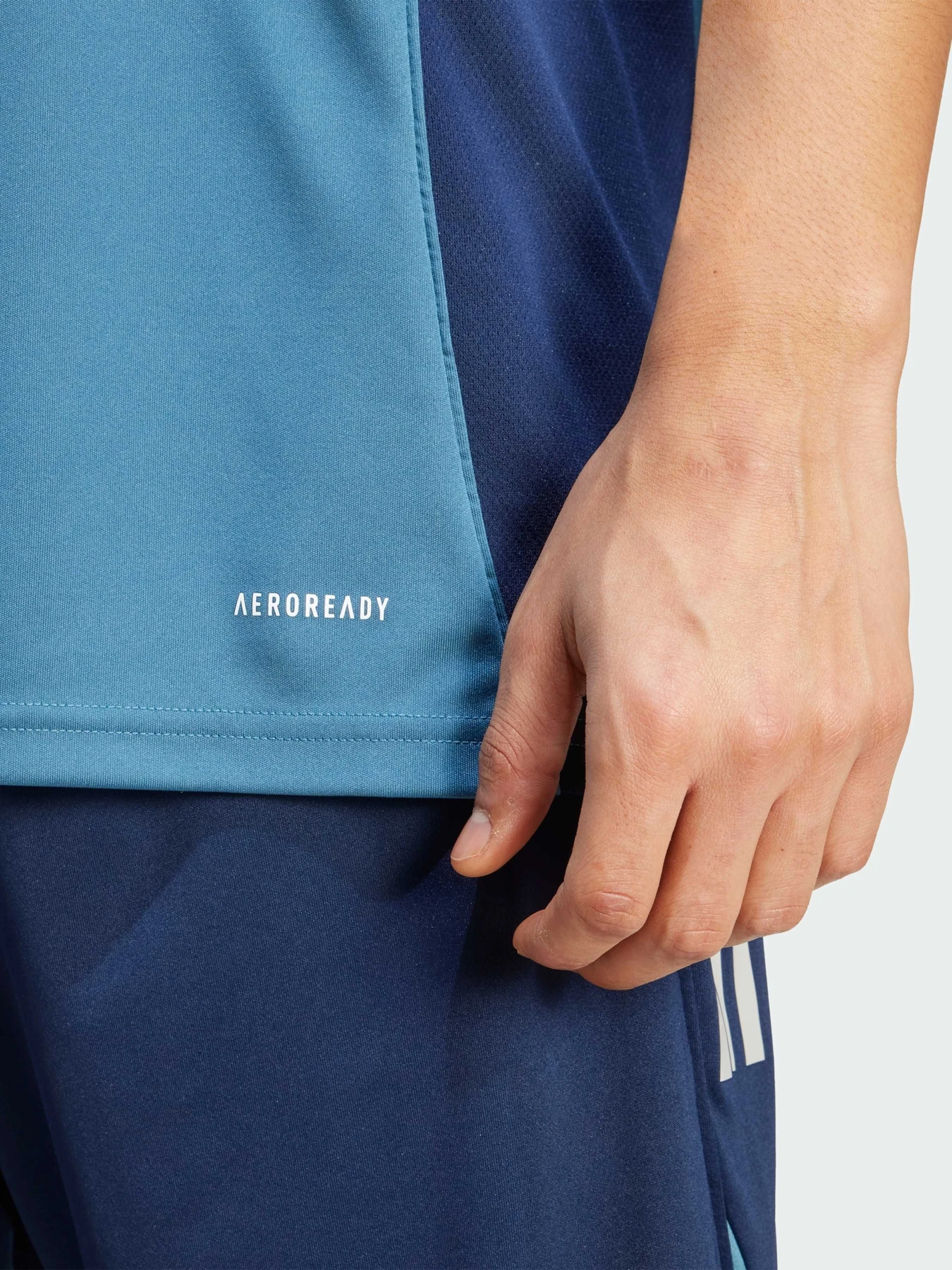 Футболки и поло Adidas Tiro модель JJ1788 Футболки и поло Adidas Tiro модель JJ1788 Фото