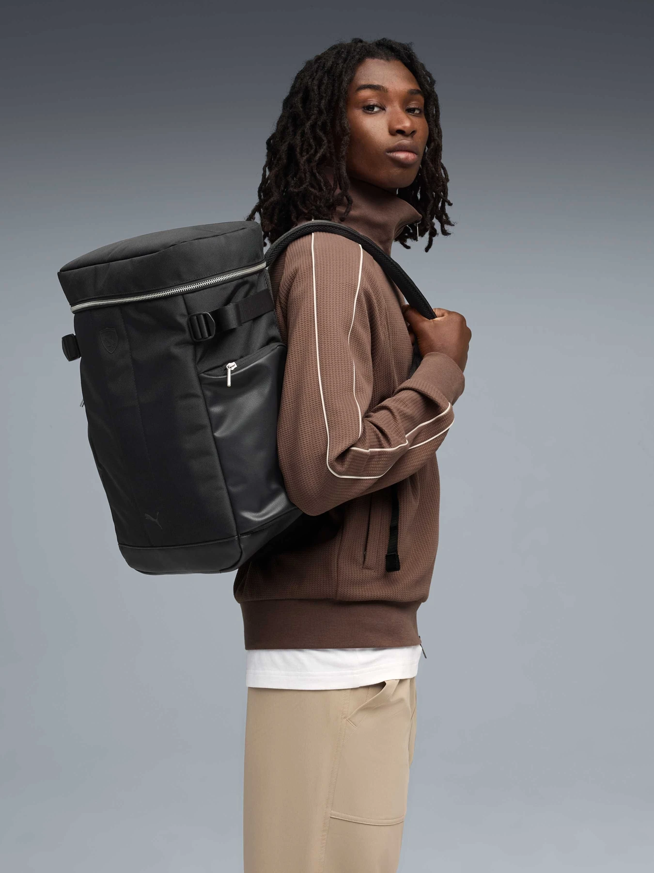 Рюкзаки PUMA Ferrari Pro Backpack модель 091608 Рюкзаки PUMA Ferrari Pro Backpack модель 091608 Фото