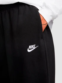 Брюки NIKE W Nsw Club Flc Mr Os Pant модель DQ5800-010 Фото