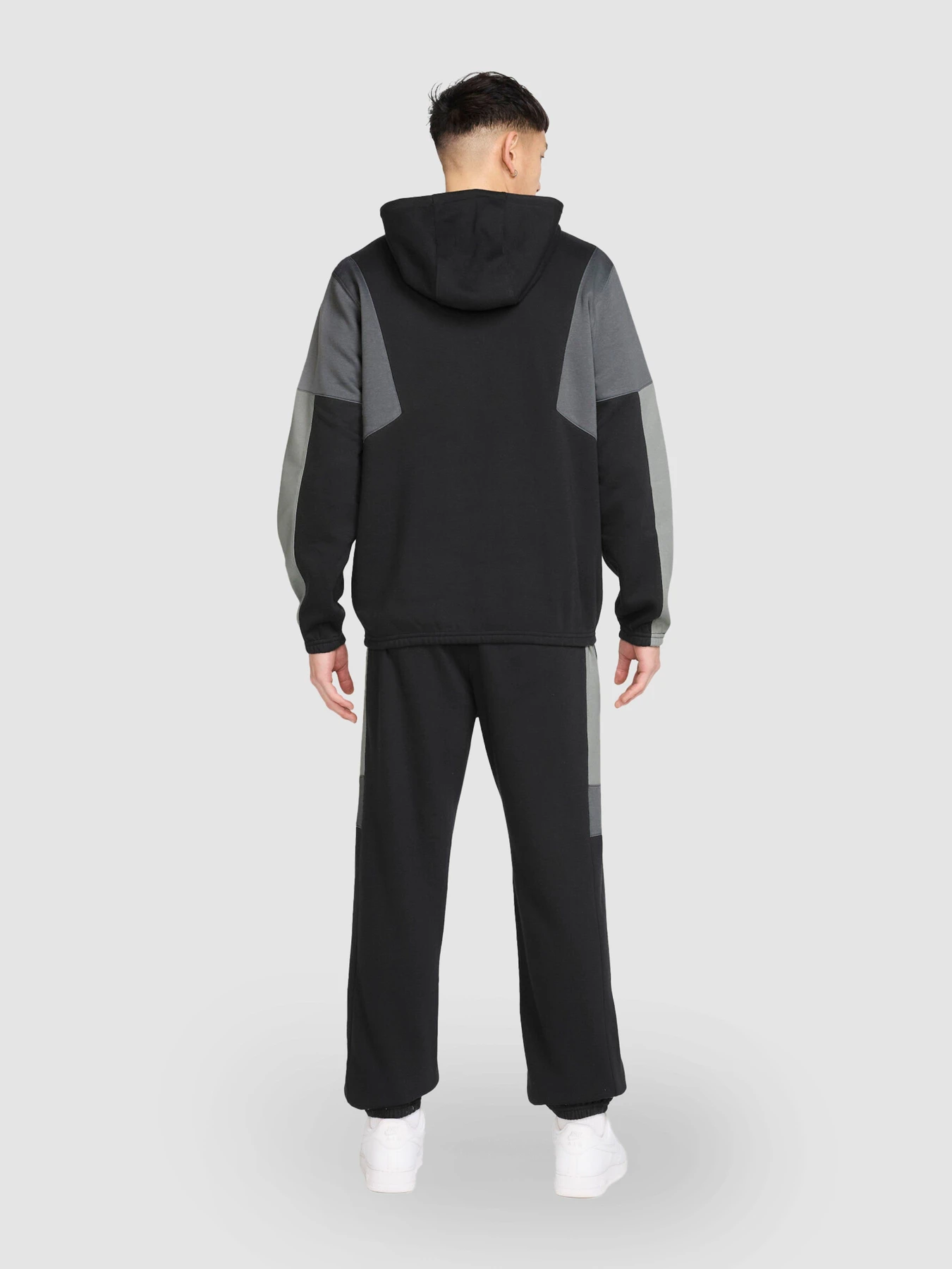 Костюми NIKE M NK CLUB FLEECE HDED TRACK GX модель HV1165-010 Костюми NIKE M NK CLUB FLEECE HDED TRACK GX модель HV1165-010 Фото